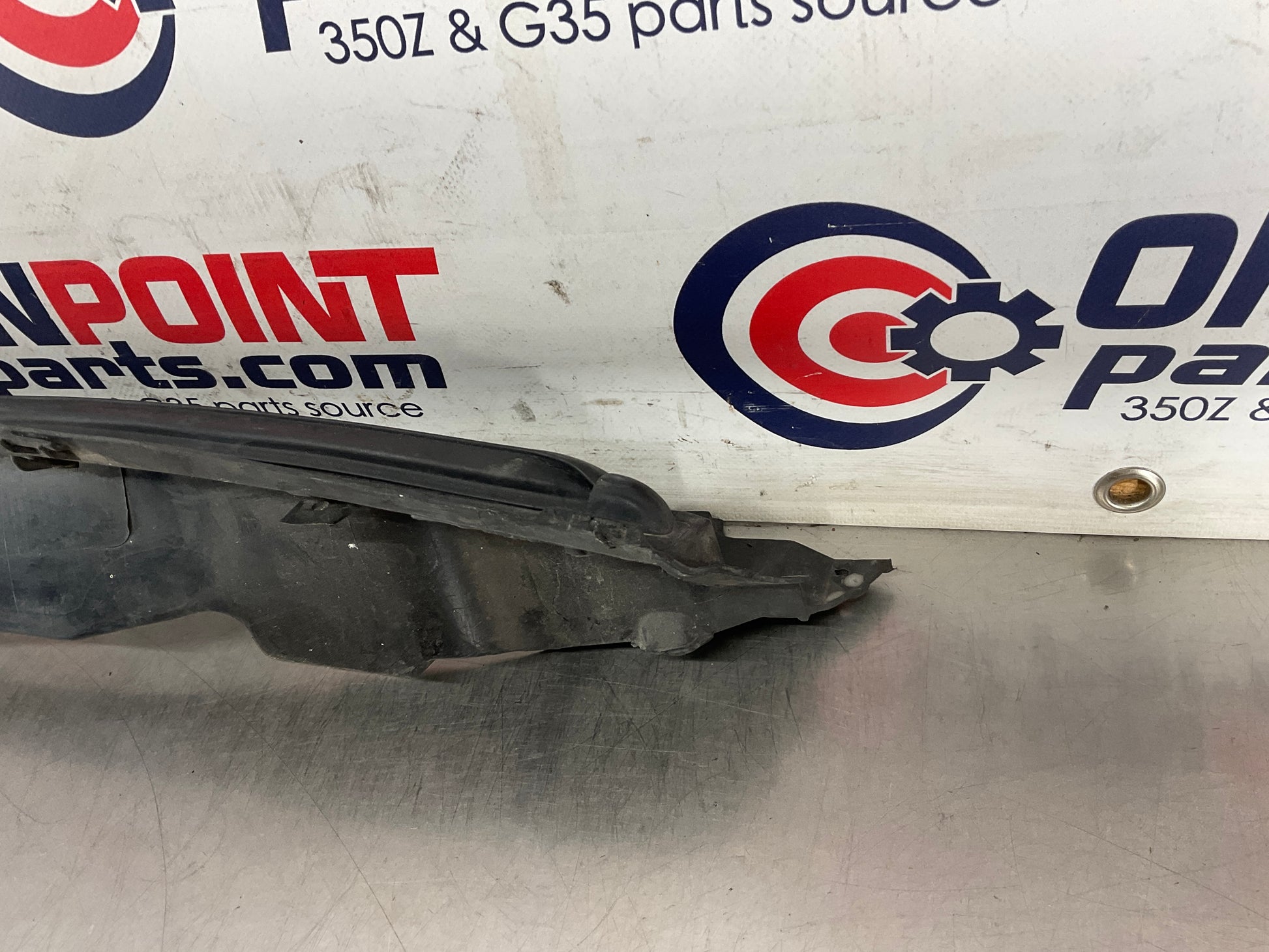 2013 Infiniti G37 Sedan Passenger Right Hood Fender Seal 65820 OEM 12BCGEK - On Point Parts Inc