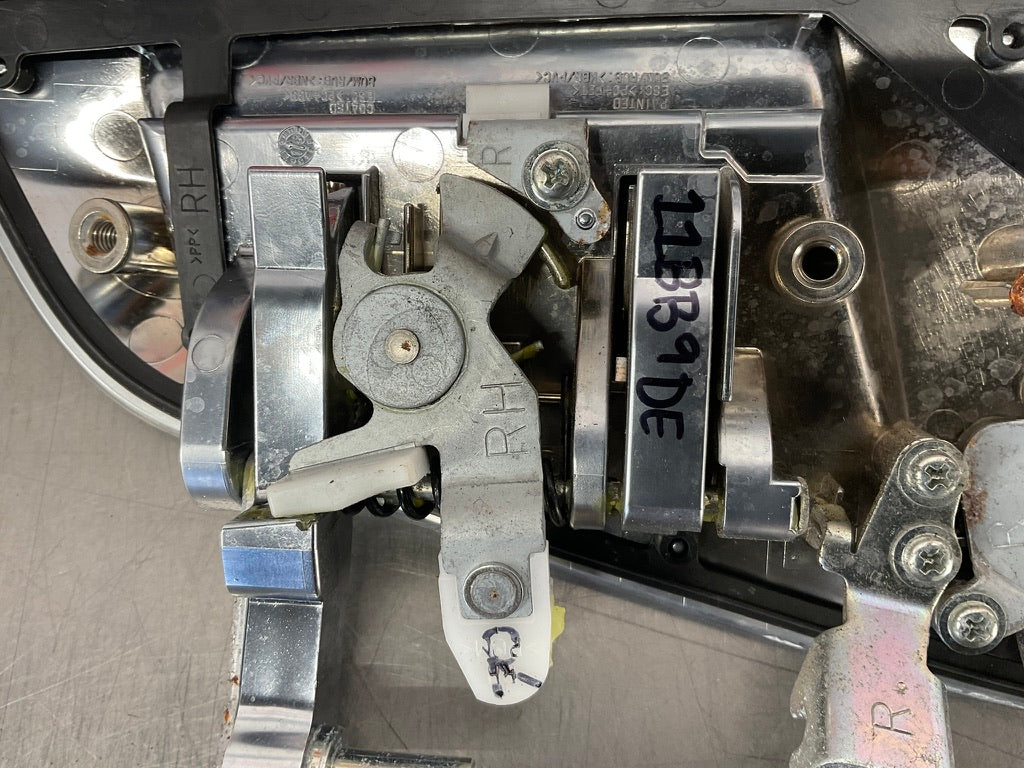 2016 Nissan 370Z Passenger Right Exterior Door Handle 80606 OEM 11BB9DE - On Point Parts Inc