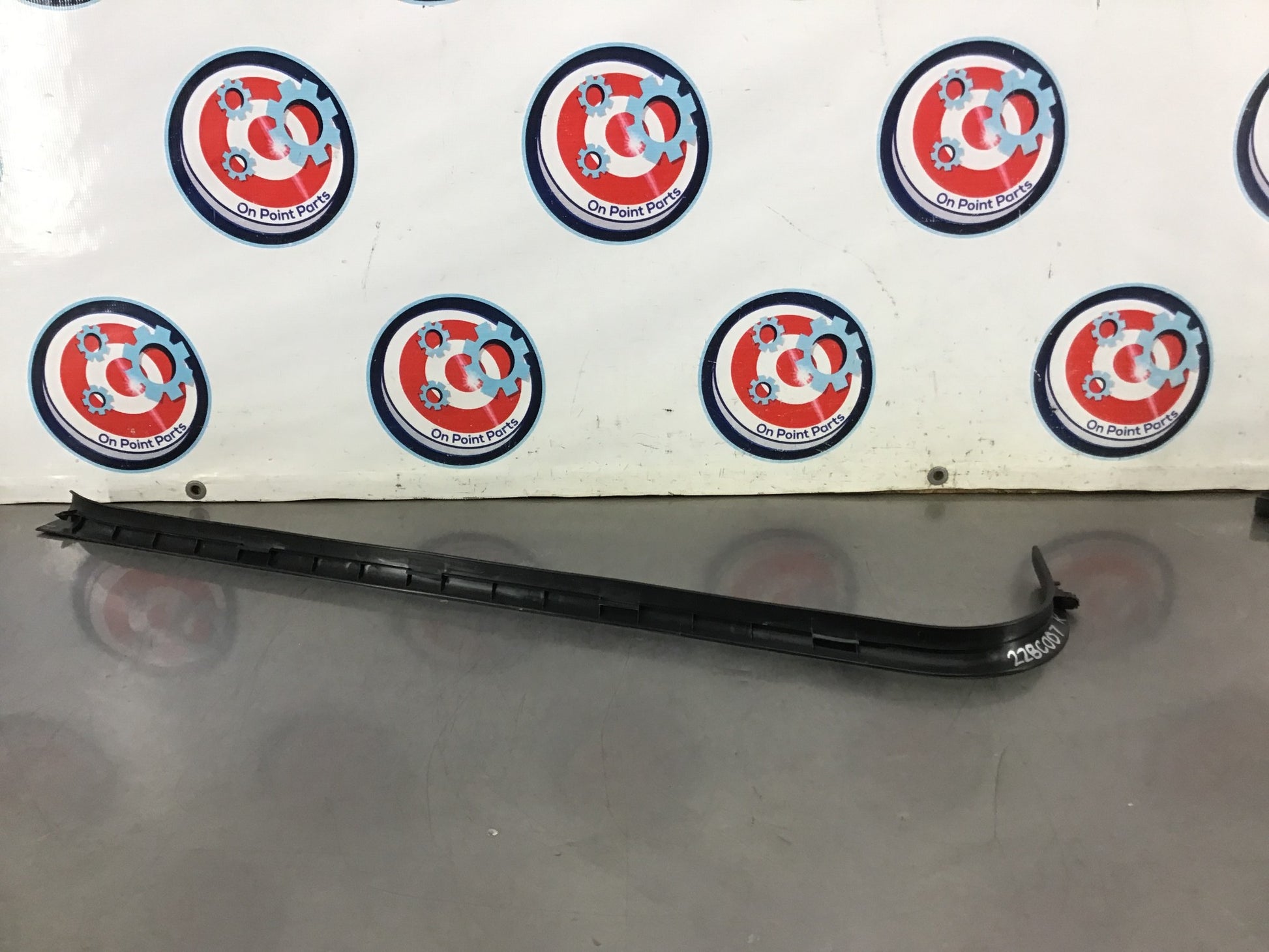 2005 Infiniti G35 Passenger Right Door Threshold Sill Trim OEM 22BC0D7 - On Point Parts Inc