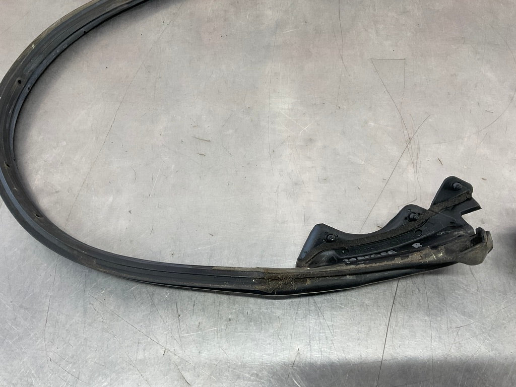 2004 Nissan 350Z Passenger Right Lower Door Seal 80830 OEM 14BEQEE - On Point Parts Inc