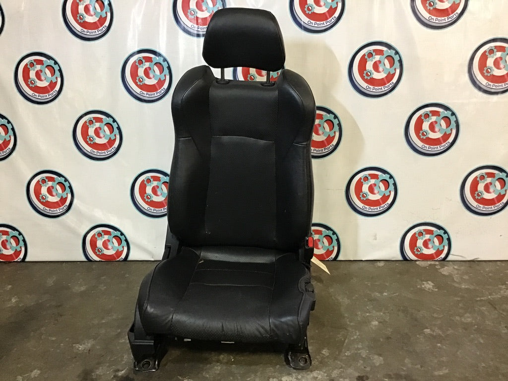 2006 Nissan 350Z Passenger Right Powered Leather Seat with Switches OEM 0BH5C9 - On Point Parts Inc