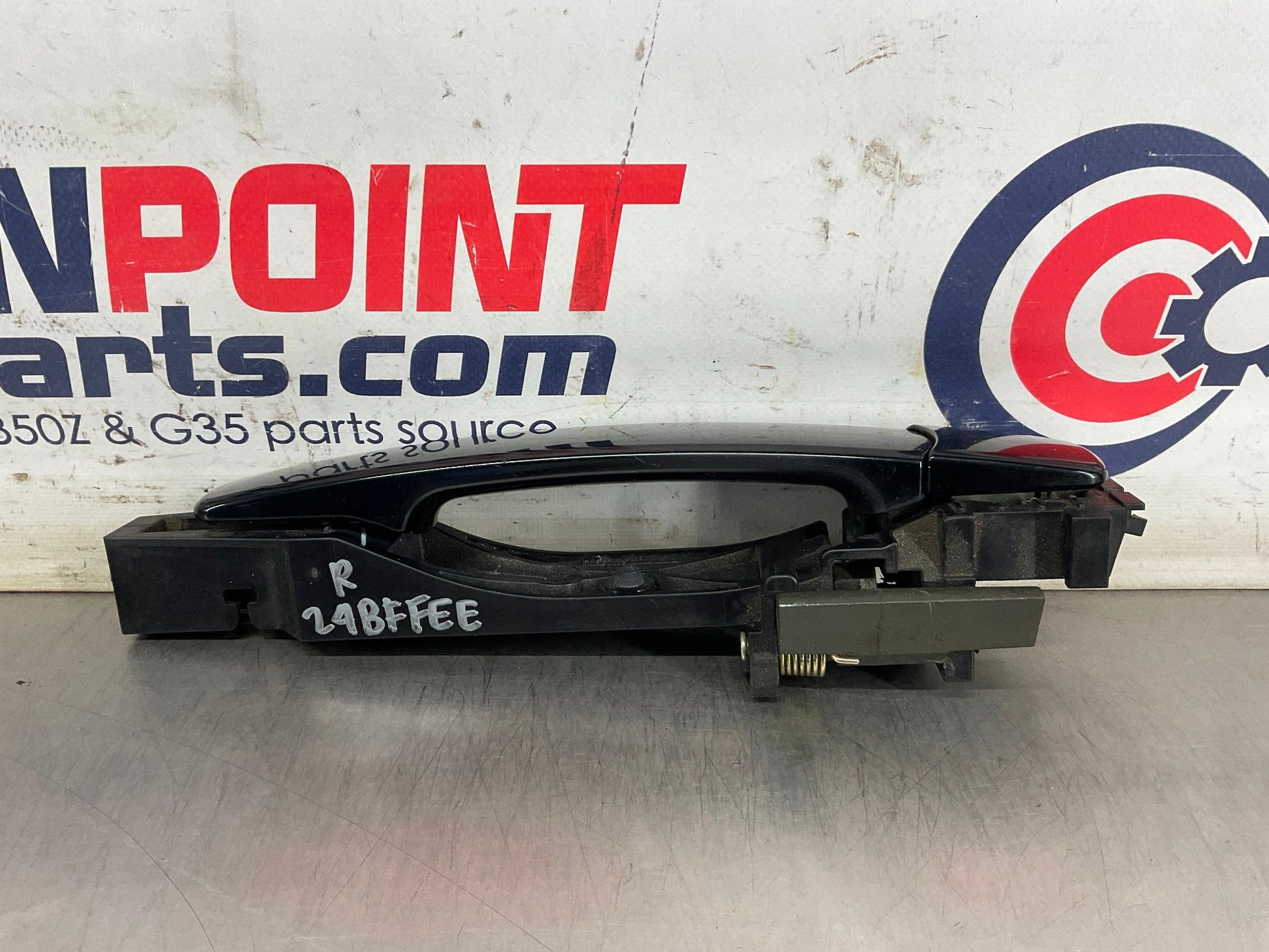 2005 Infiniti G35 Passenger Right Exterior Door Handle OEM 24BFFEE - On Point Parts Inc