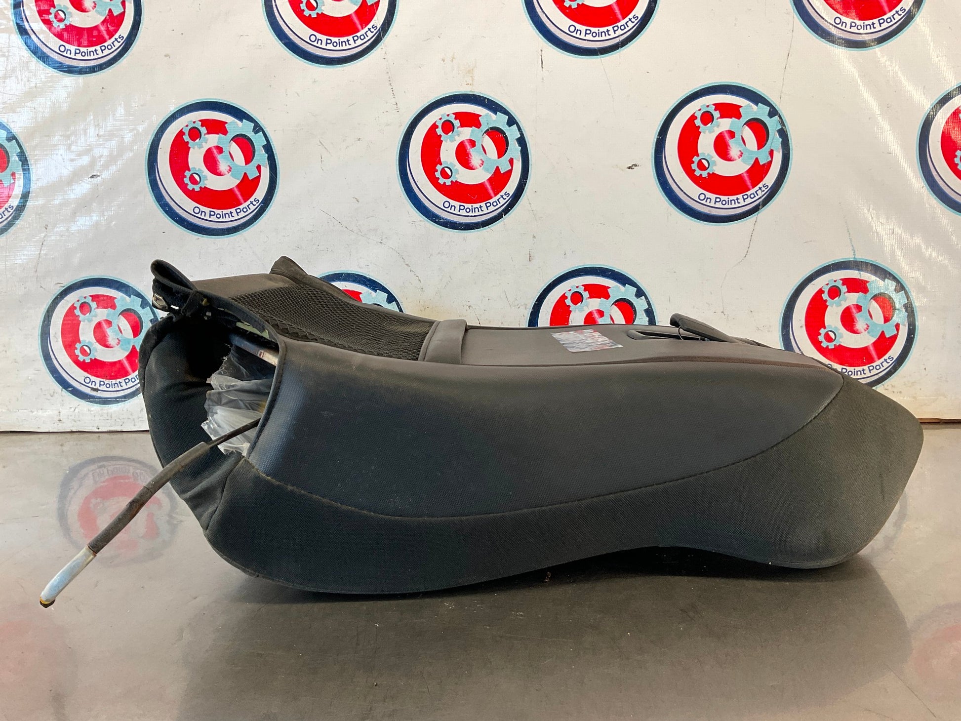 2006 Nissan 350Z Passenger Right Front Backrest Cloth Cushion OEM 12BI3D9 - On Point Parts Inc