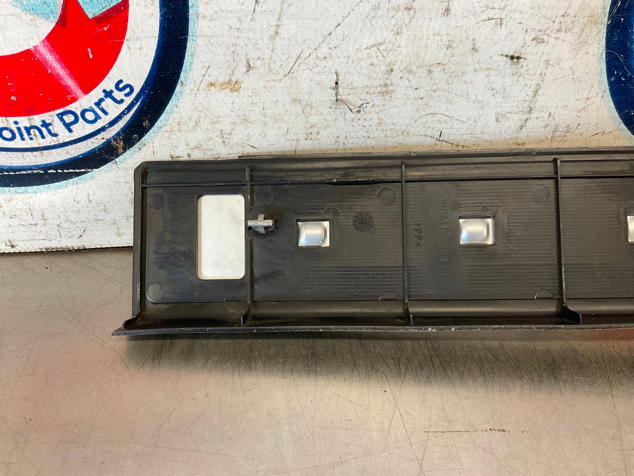 03-09 Nissan 350Z Coupe Right RH Door Sill Scuff Plate 769B0CF00C