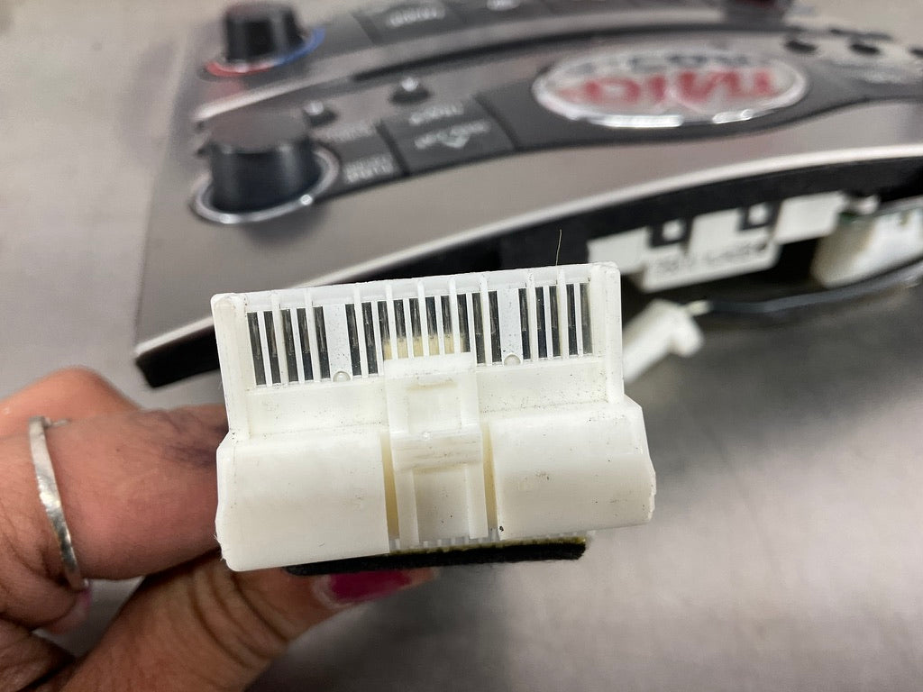 2013 Infiniti G37 Center Dash AC Radio CD Controls OEM 12BCGEA - On Point Parts Inc