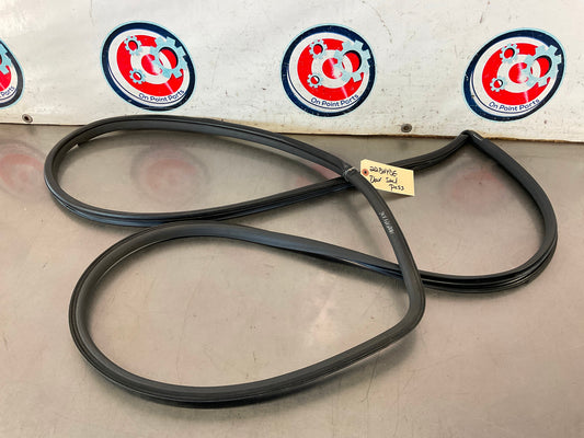 2010 Infiniti G37 Passenger Right Door Seal OEM 22BHYDE - On Point Parts Inc