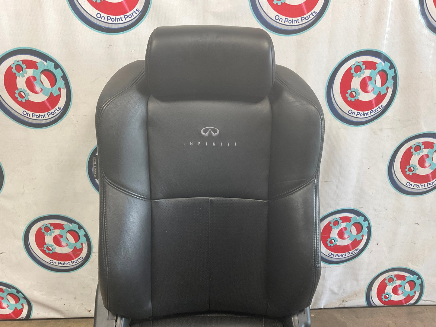 2004 Infiniti G35 Passenger Right Power Leather Seat OEM 25BFND9 - On Point Parts Inc