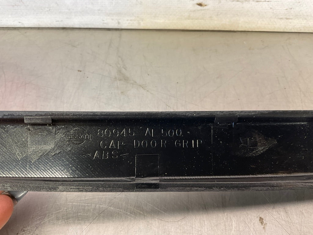 2003 Infiniti G35 Sedan Driver Left Front Door Grip Handle Trim OEM 15BDDEA - On Point Parts Inc