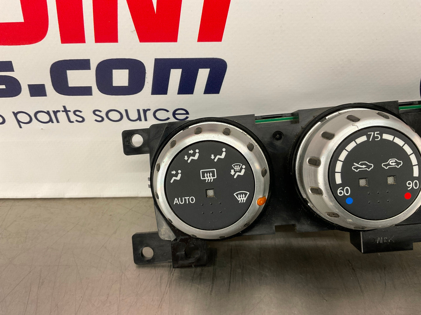 2006 Nissan 350Z Front AC Climate Controls and Switches OEM 12BI3DC - On Point Parts Inc