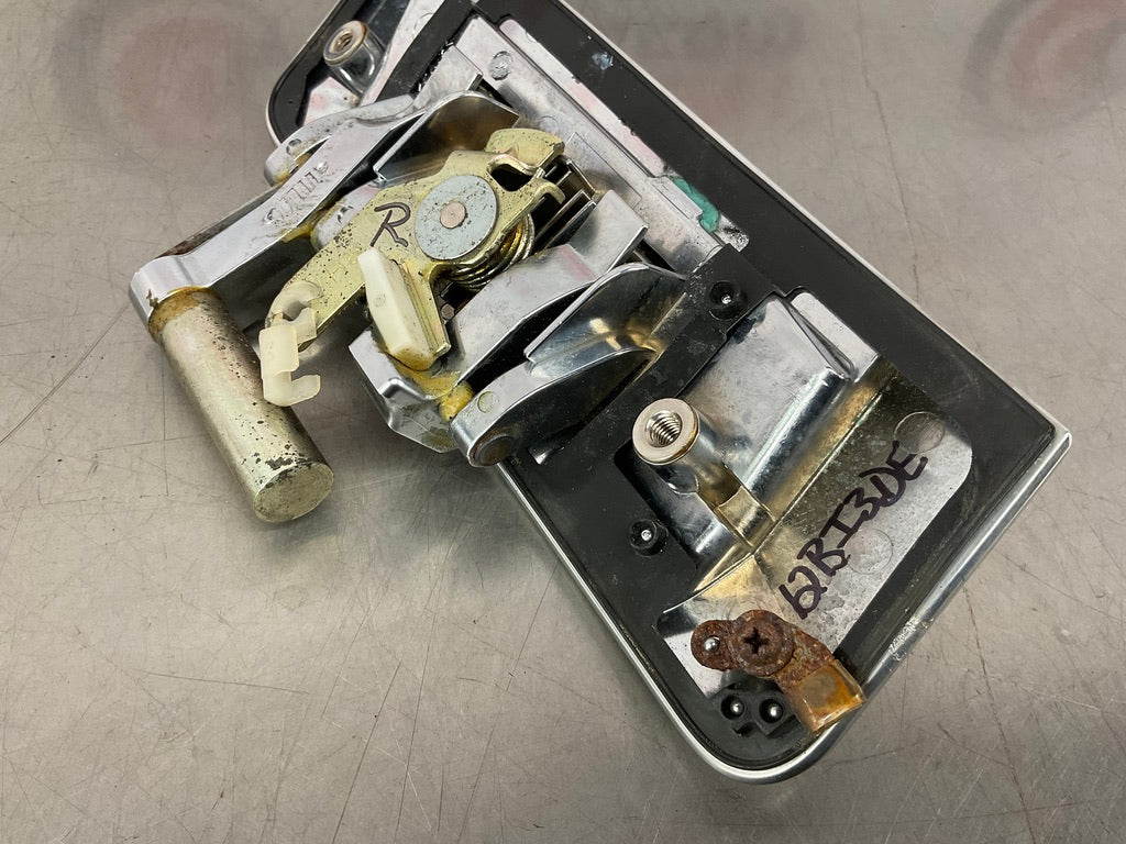 2006 Nissan 350Z Passenger Right Exterior Door Handle OEM 12BI3DE - On Point Parts Inc