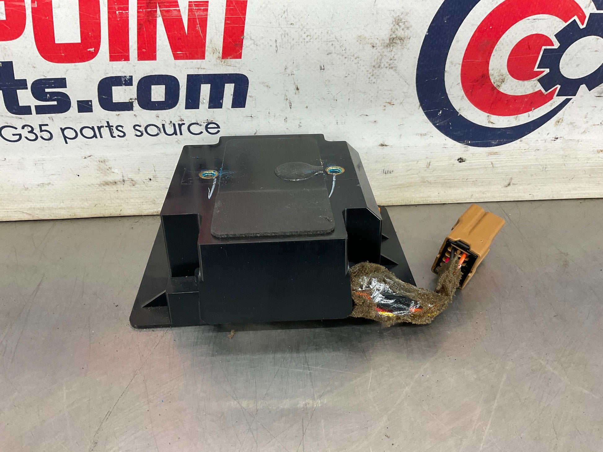 2004 Nissan 350Z Bose Subwoofer Amplifier Module 28060 OEM 14BEQEA - On Point Parts Inc