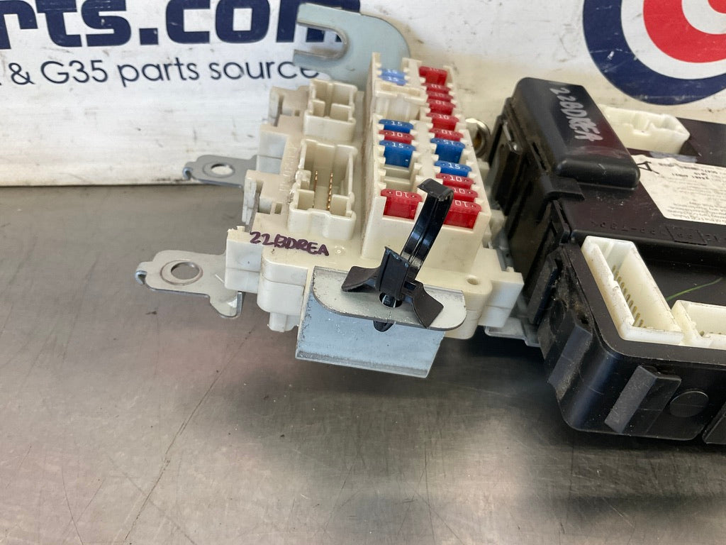 2003 Infiniti G35 Coupe Automatic BCM Body Control Module 284B1AM821 OEM 22BDREA - On Point Parts Inc