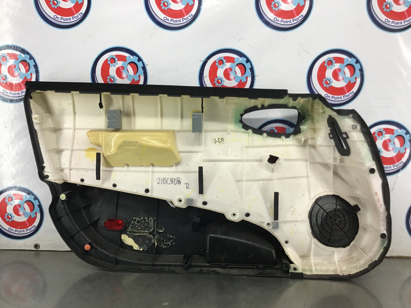 2004 Nissan 350Z Passenger Right Front Interior Door Panel OEM 21BC8D8 - On Point Parts Inc