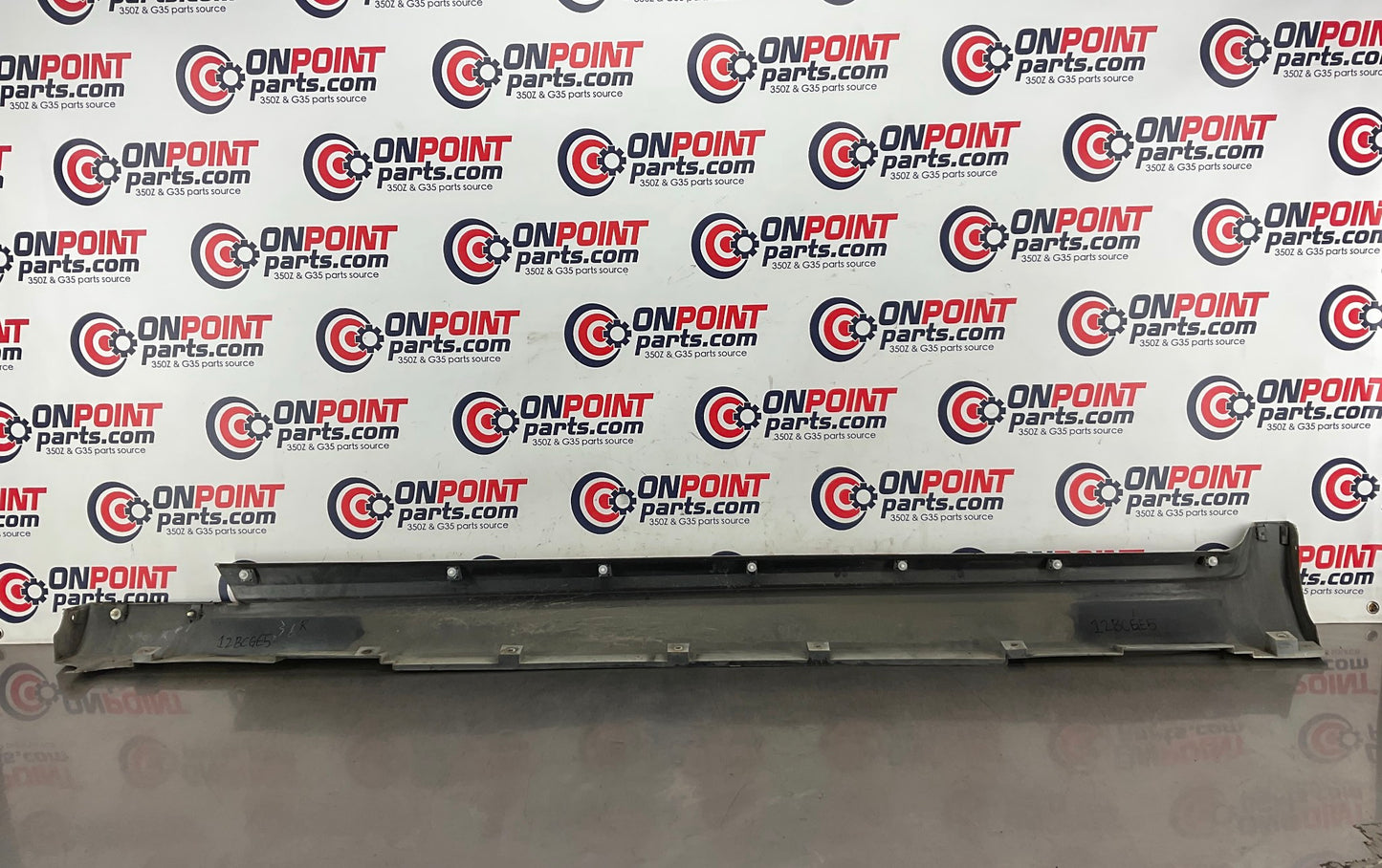 2013 Infiniti G37 Sedan Passenger Right Rocker Panel Side Skirt OEM 12BCGE5 - On Point Parts Inc