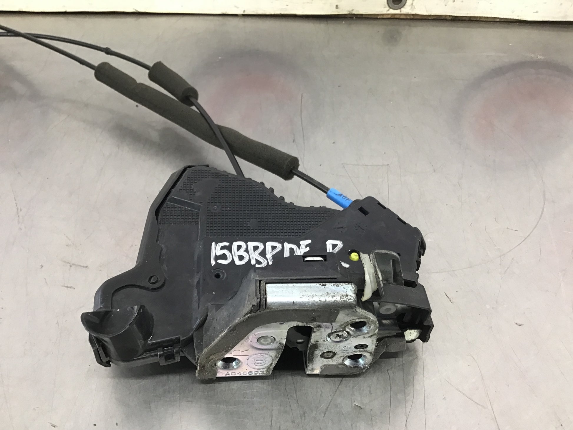 2013 Scion FRS Passenger Right Interior Door Lock Actuator OEM 15BBPDE - On Point Parts Inc