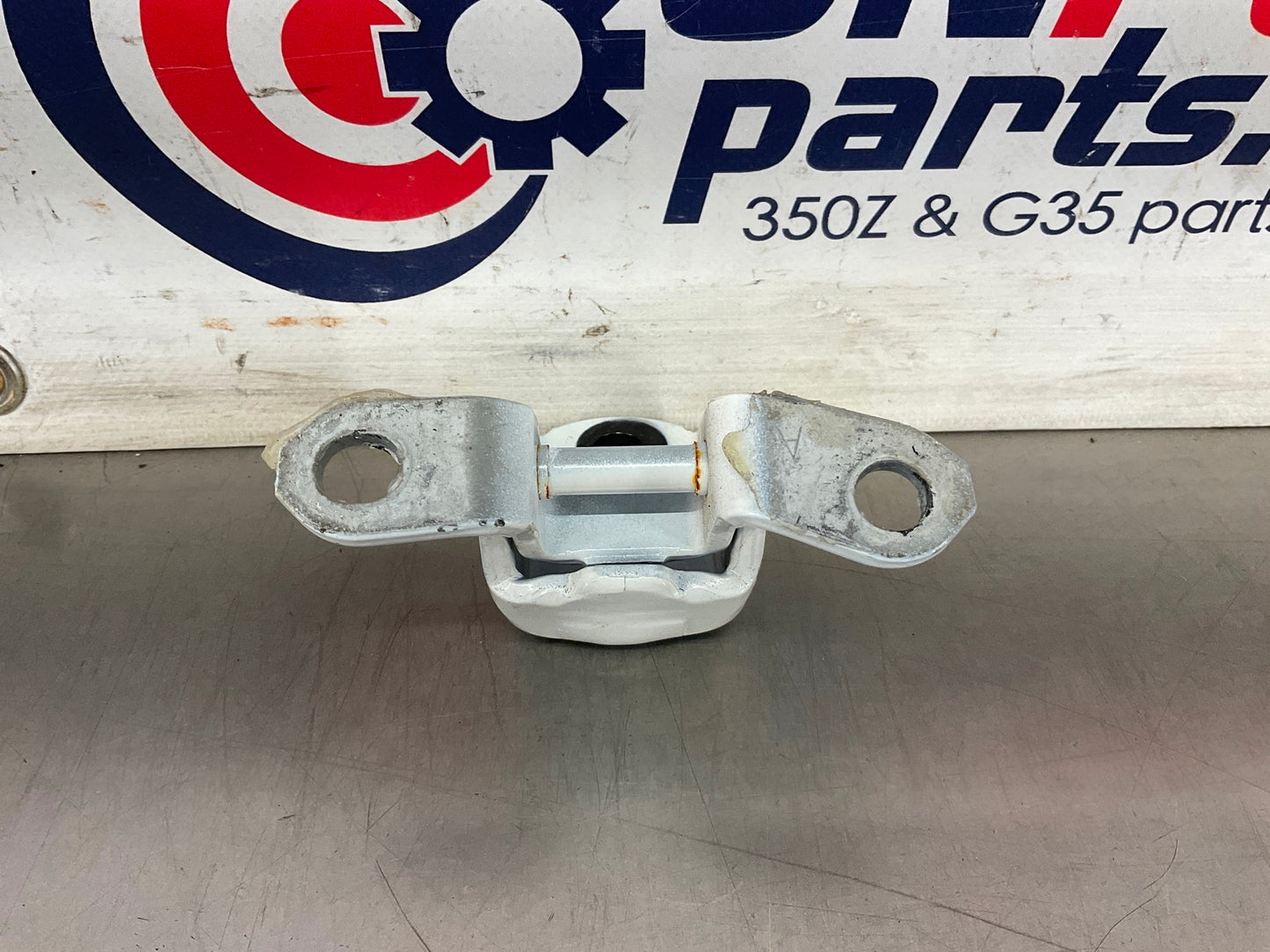 2016 Nissan 370Z Passenger Right Door Hinges 80420 80421 OEM 11BB9DE - On Point Parts Inc