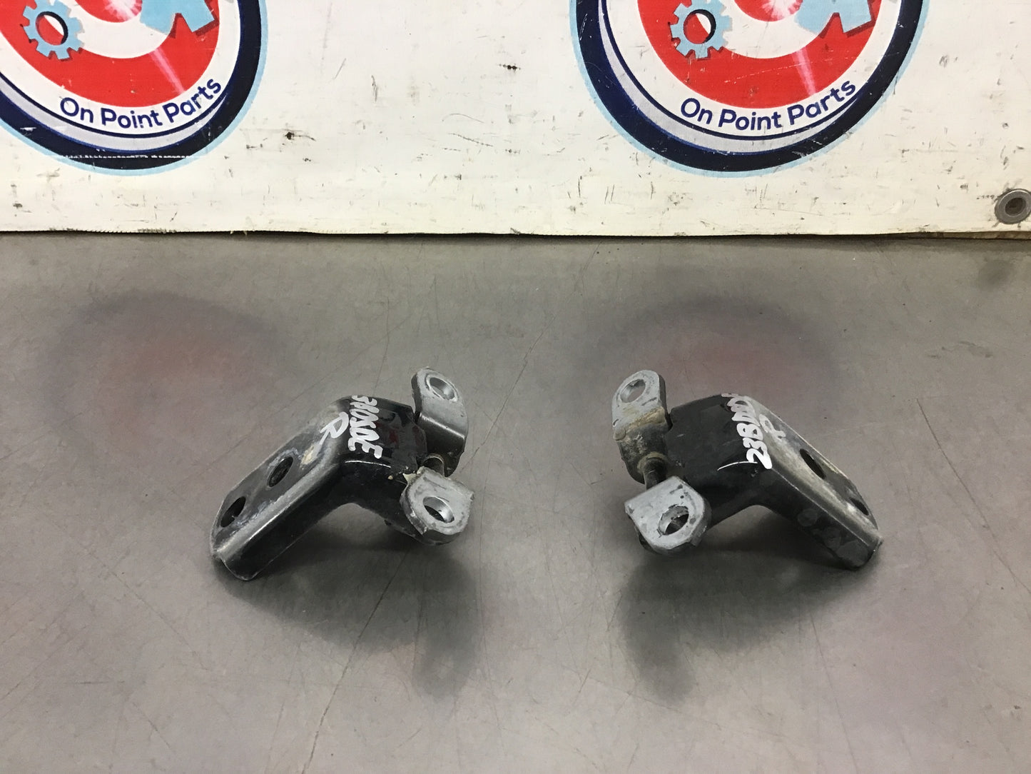 2014 Nissan 370Z Passenger Right Door Hinges OEM 23BDSDE - On Point Parts Inc