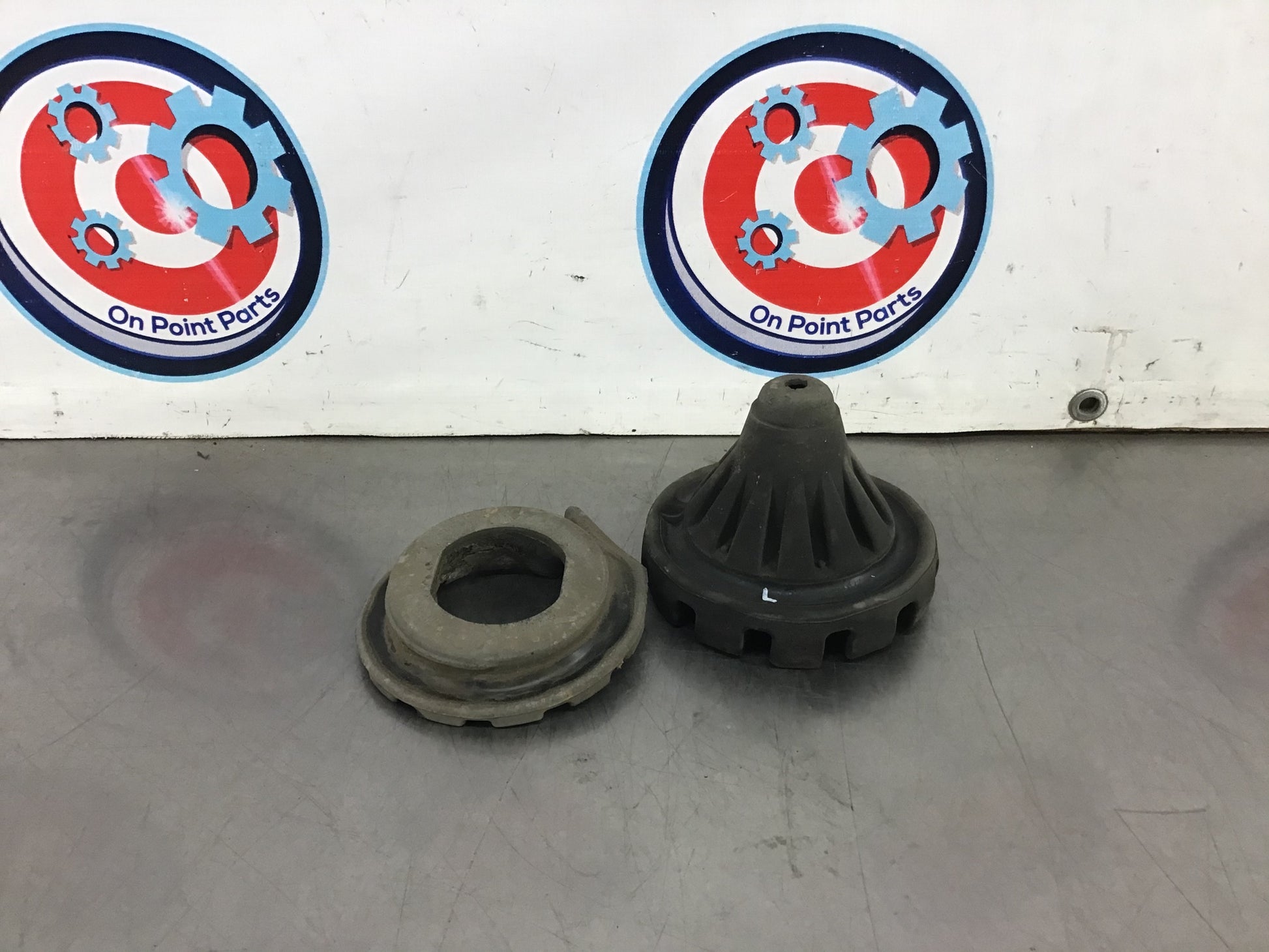 2006 Nissan 350Z Driver Left Rear Coil Spring Bushings OEM 12BD7CG - On Point Parts Inc