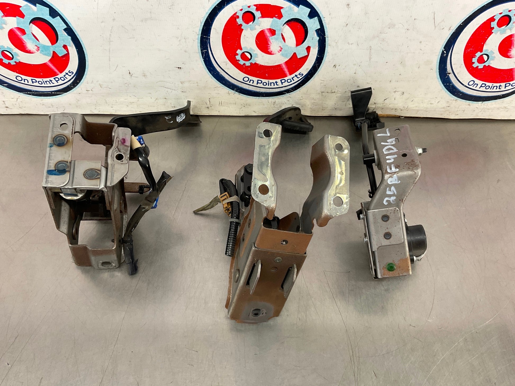 2004 Nissan 350Z Manual Clutch Brake Throttle Pedals OEM 25BF4DG - On Point Parts Inc