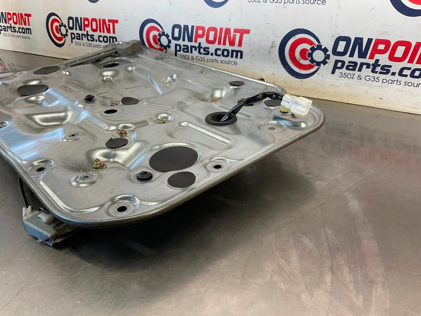 2004 Nissan 350Z Driver Left Window Regulator Motor Assembly 80731 OEM 14BEQE3 - On Point Parts Inc