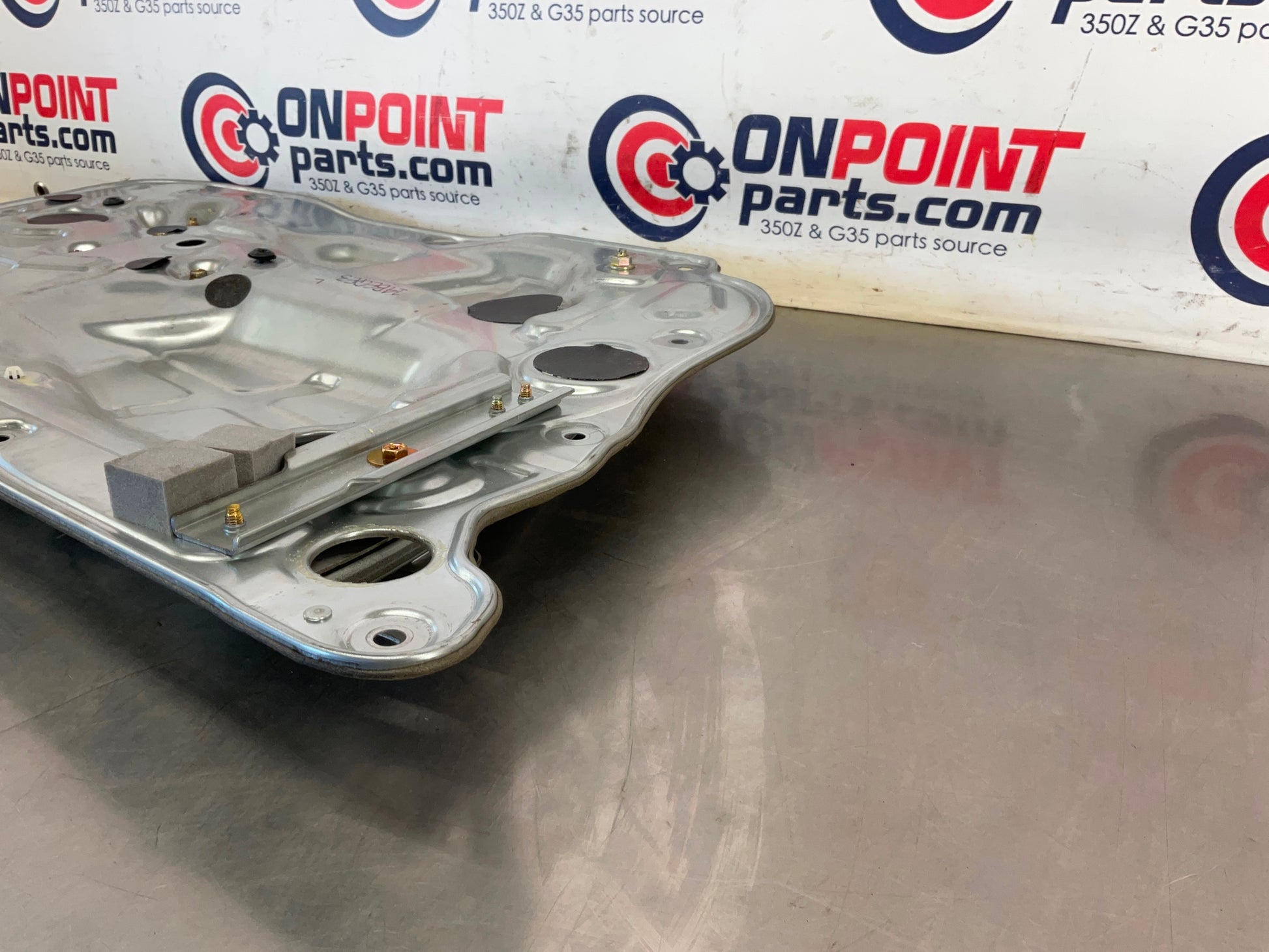 2004 Nissan 350Z Driver Left Window Regulator Motor Assembly 80731 OEM 14BEQE3 - On Point Parts Inc