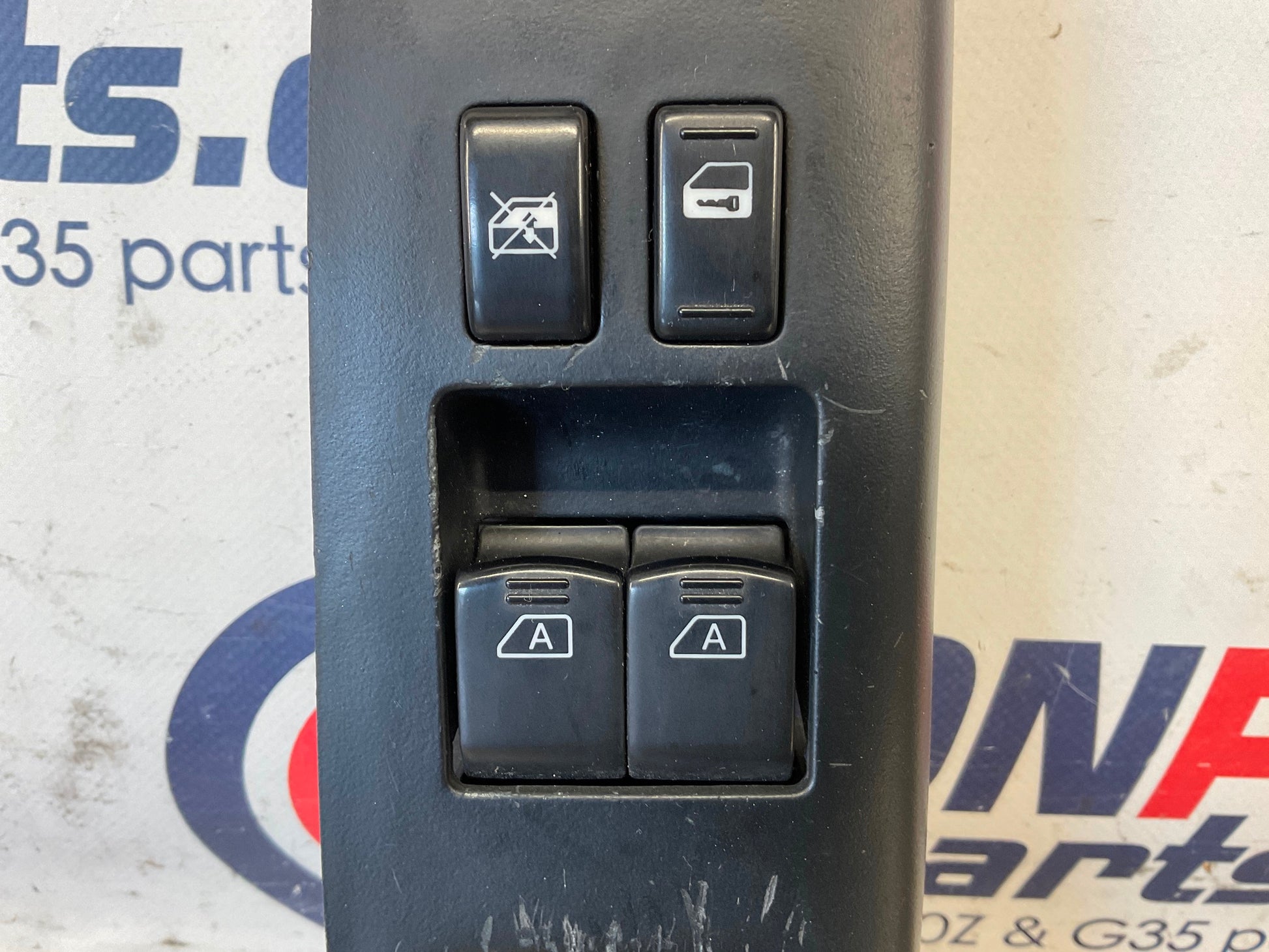 2004 Nissan 350Z Driver Left Master Door Lock Window Switches 80961 OEM 14BEQEA - On Point Parts Inc