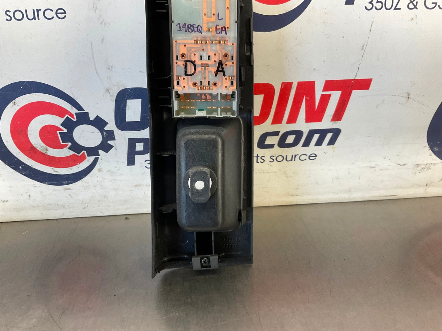 2004 Nissan 350Z Driver Left Master Door Lock Window Switches 80961 OEM 14BEQEA - On Point Parts Inc