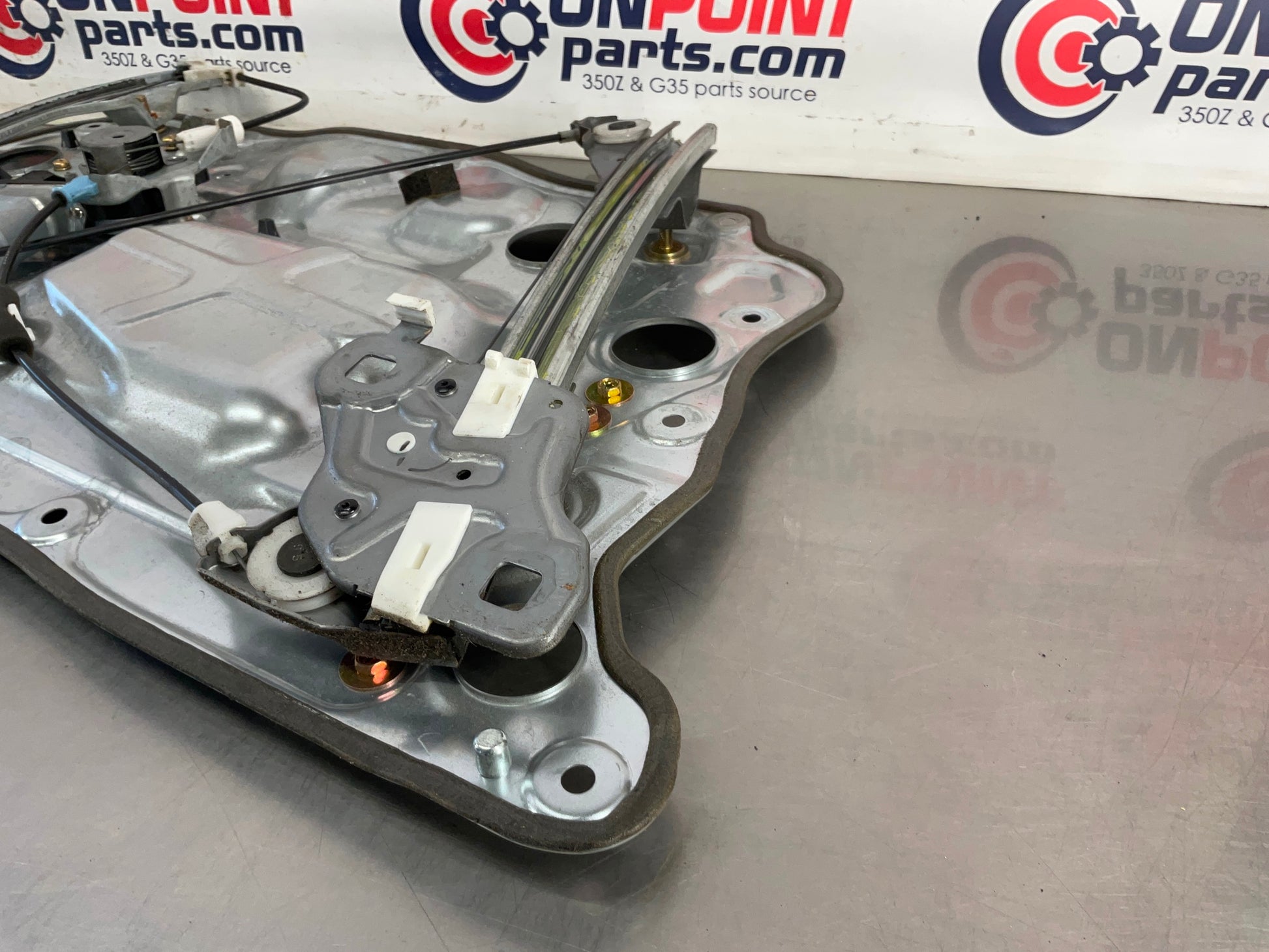 2004 Nissan 350Z Passenger Right Window Regulator Motor Assembly OEM 14BEQE3 - On Point Parts Inc