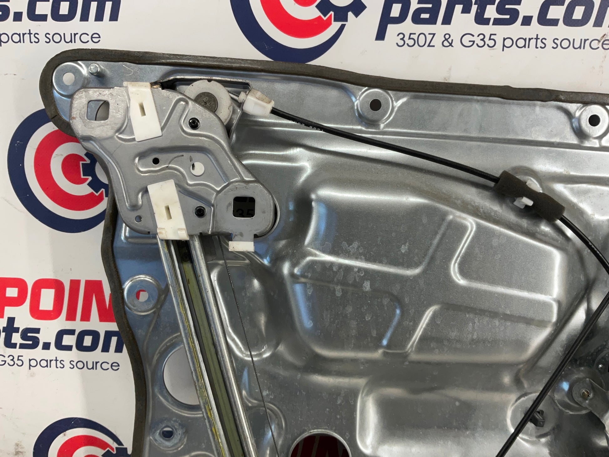 2004 Nissan 350Z Passenger Right Window Regulator Motor Assembly OEM 14BEQE3 - On Point Parts Inc