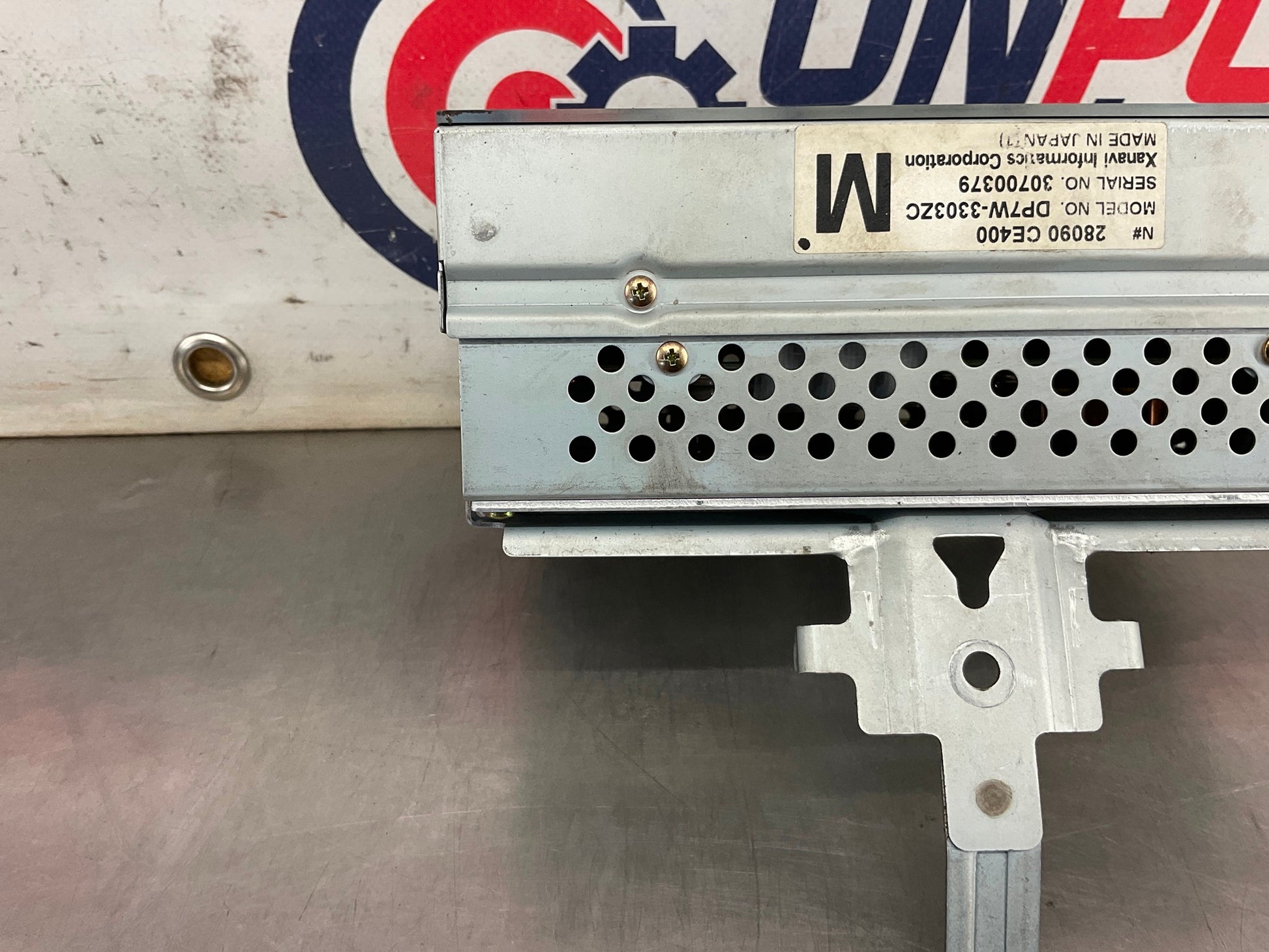 2004 Nissan 350Z Radio Navigation Display Screen 28090 UNTESTED OEM 14BEQEC - On Point Parts Inc