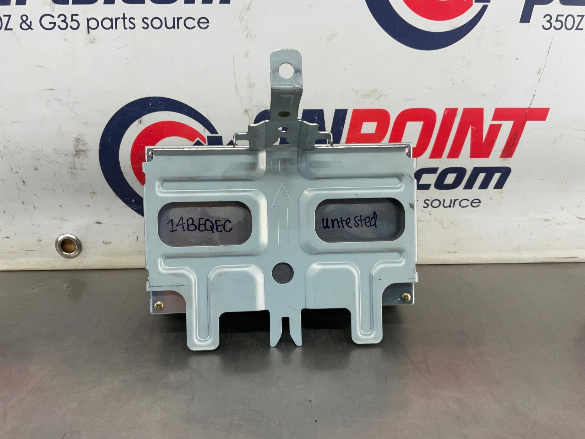 2004 Nissan 350Z Radio Navigation Display Screen 28090 UNTESTED OEM 14BEQEC - On Point Parts Inc