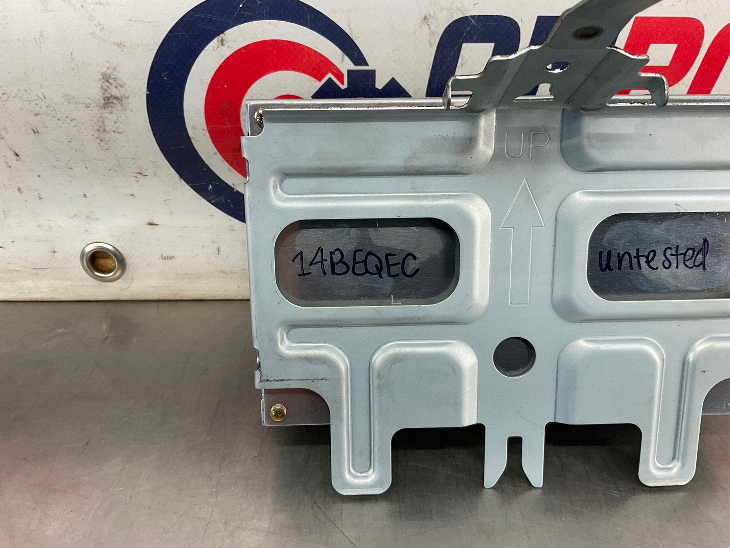 2004 Nissan 350Z Radio Navigation Display Screen 28090 UNTESTED OEM 14BEQEC - On Point Parts Inc