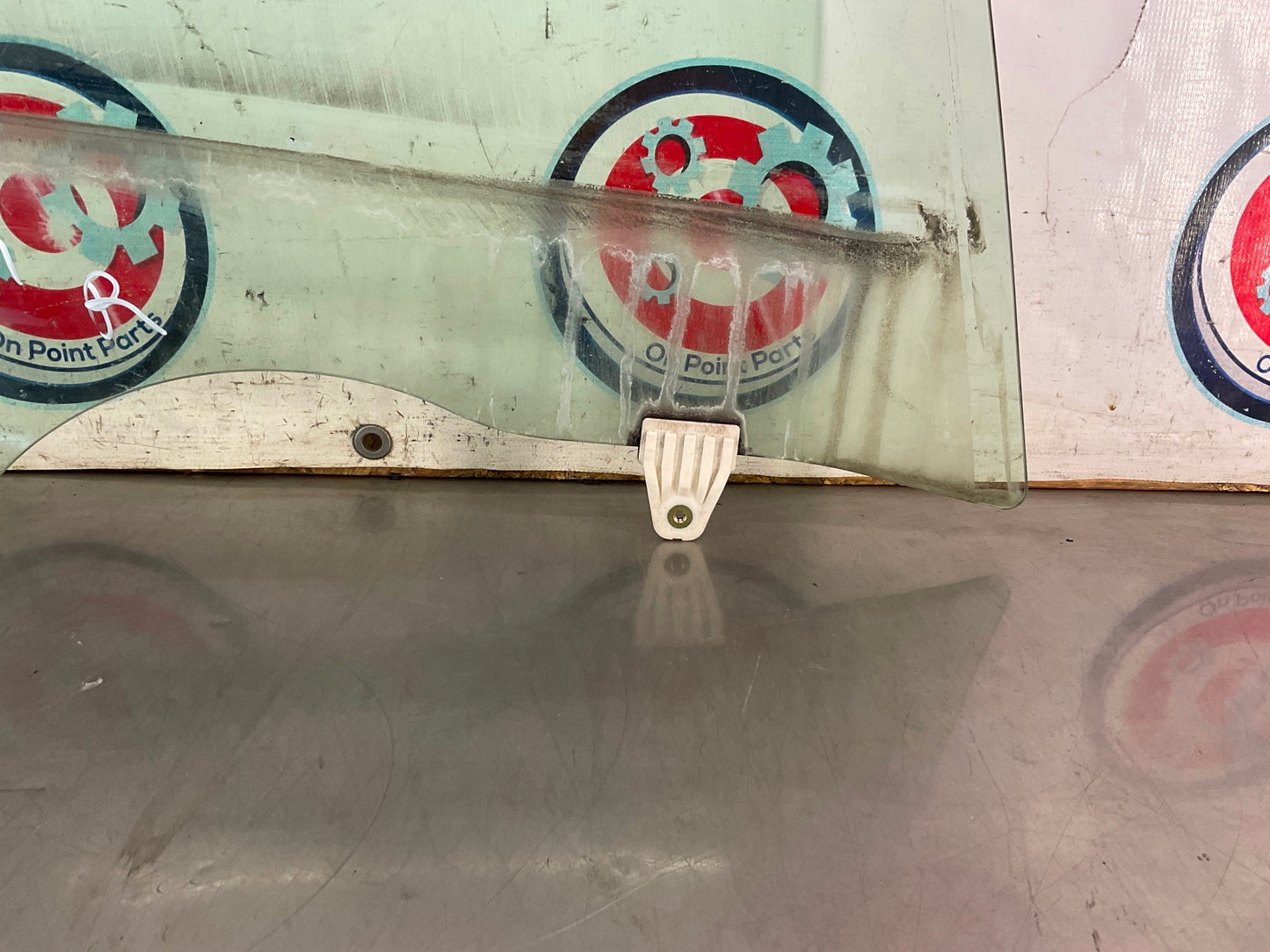 2004 Nissan 350Z Passenger Right Door Window Glass OEM 25BF4D1 - On Point Parts Inc