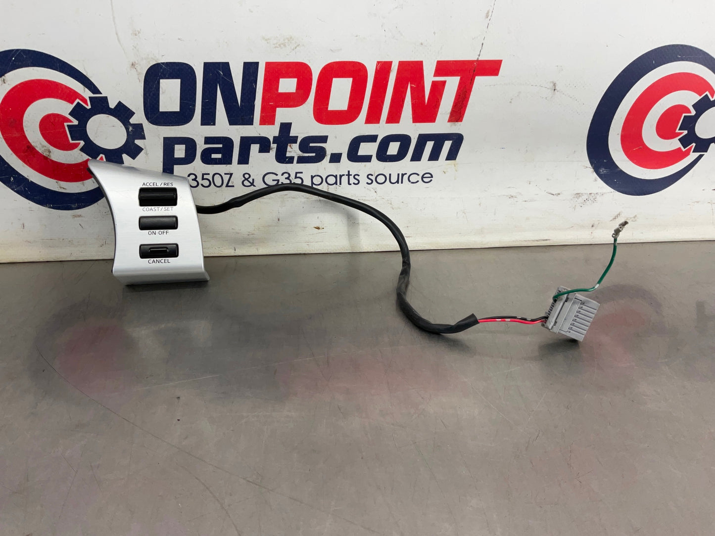 2004 Nissan 350Z Steering Wheel Cruise Control Switches and Trim OEM 14BEQEA - On Point Parts Inc