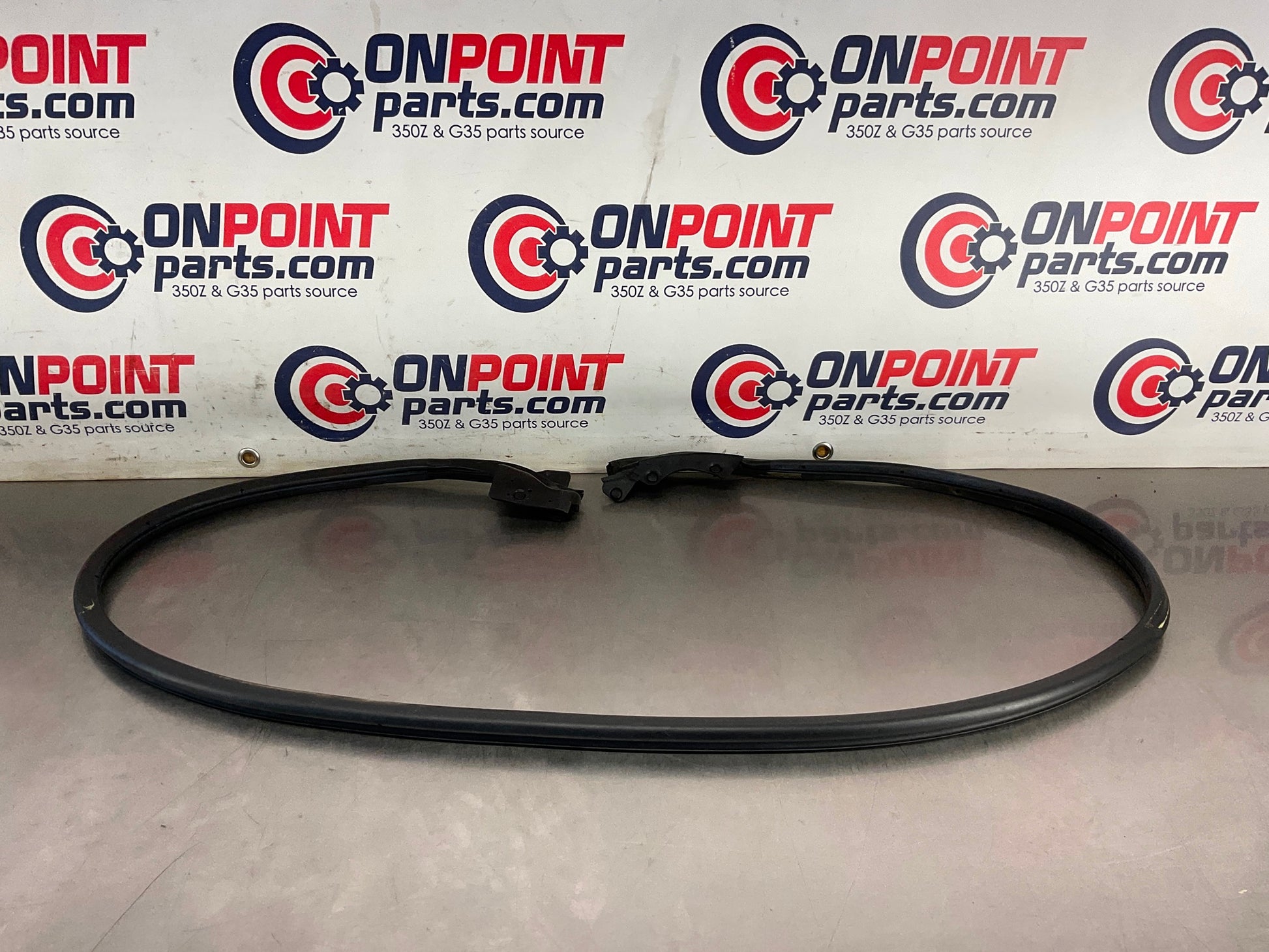 2004 Nissan 350Z Driver Left Lower Door Seal 80831 OEM 14BEQEA - On Point Parts Inc