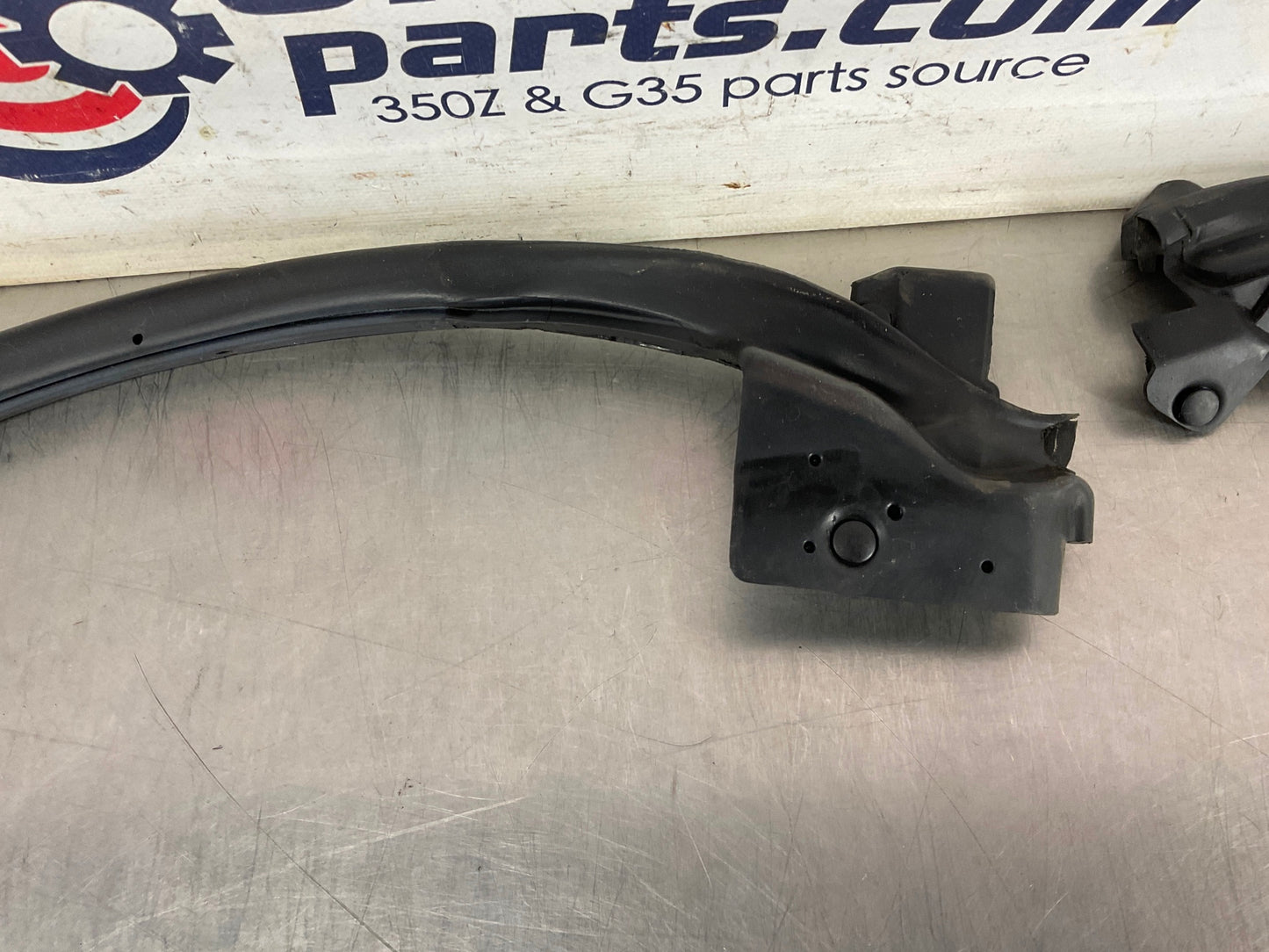 2004 Nissan 350Z Driver Left Lower Door Seal 80831 OEM 14BEQEA - On Point Parts Inc