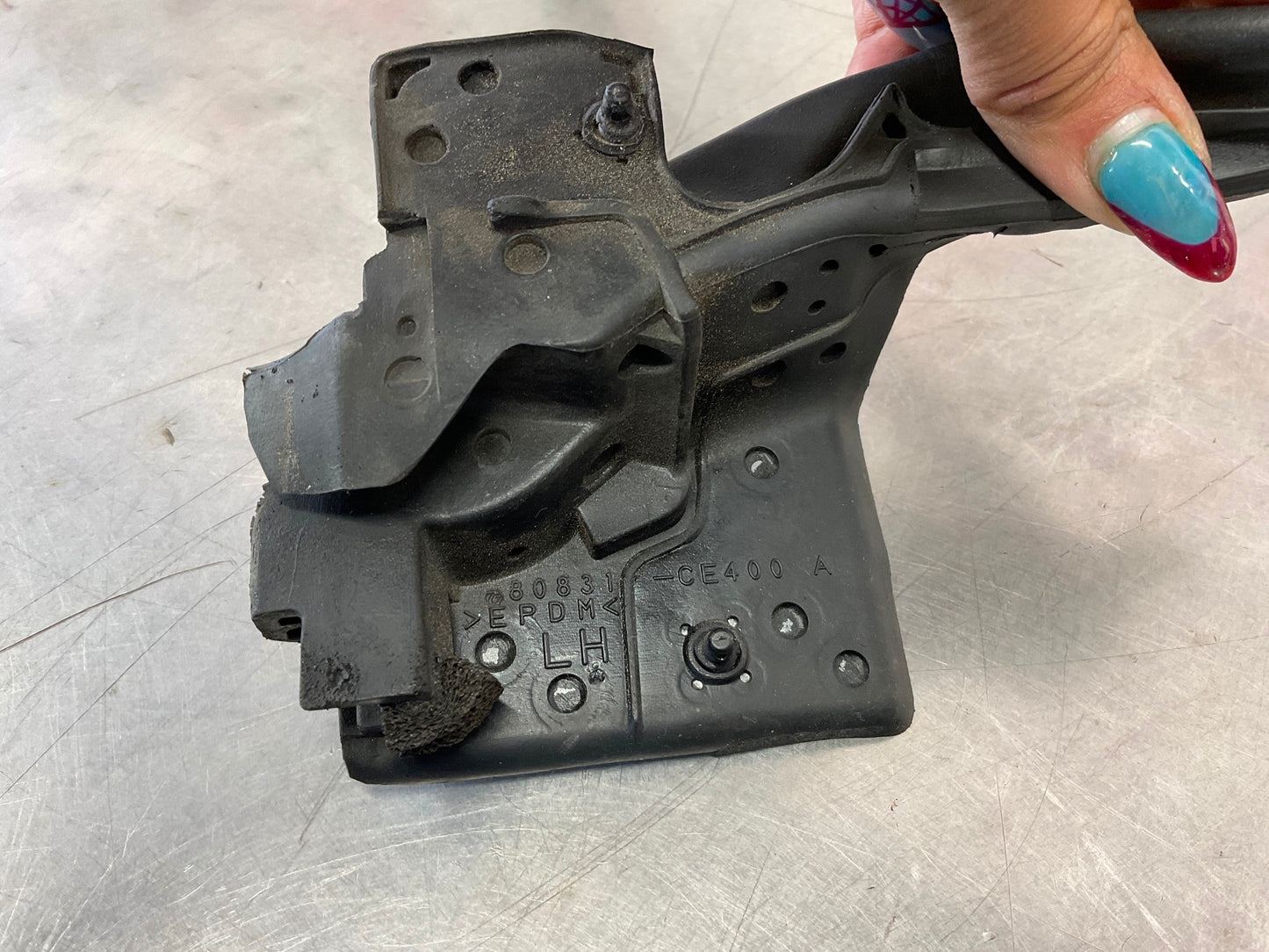 2004 Nissan 350Z Driver Left Lower Door Seal 80831 OEM 14BEQEA - On Point Parts Inc