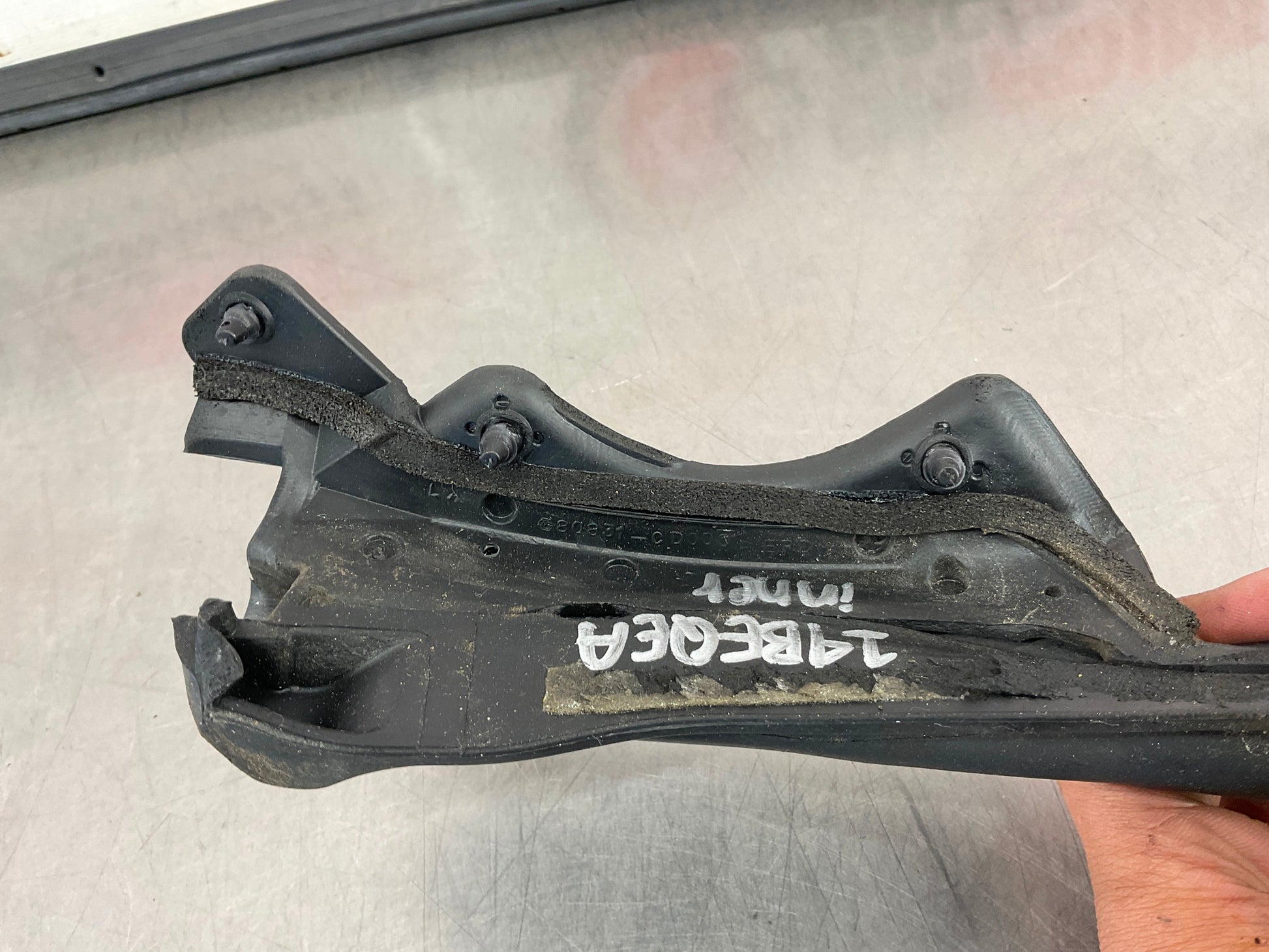 2004 Nissan 350Z Driver Left Lower Door Seal 80831 OEM 14BEQEA - On Point Parts Inc