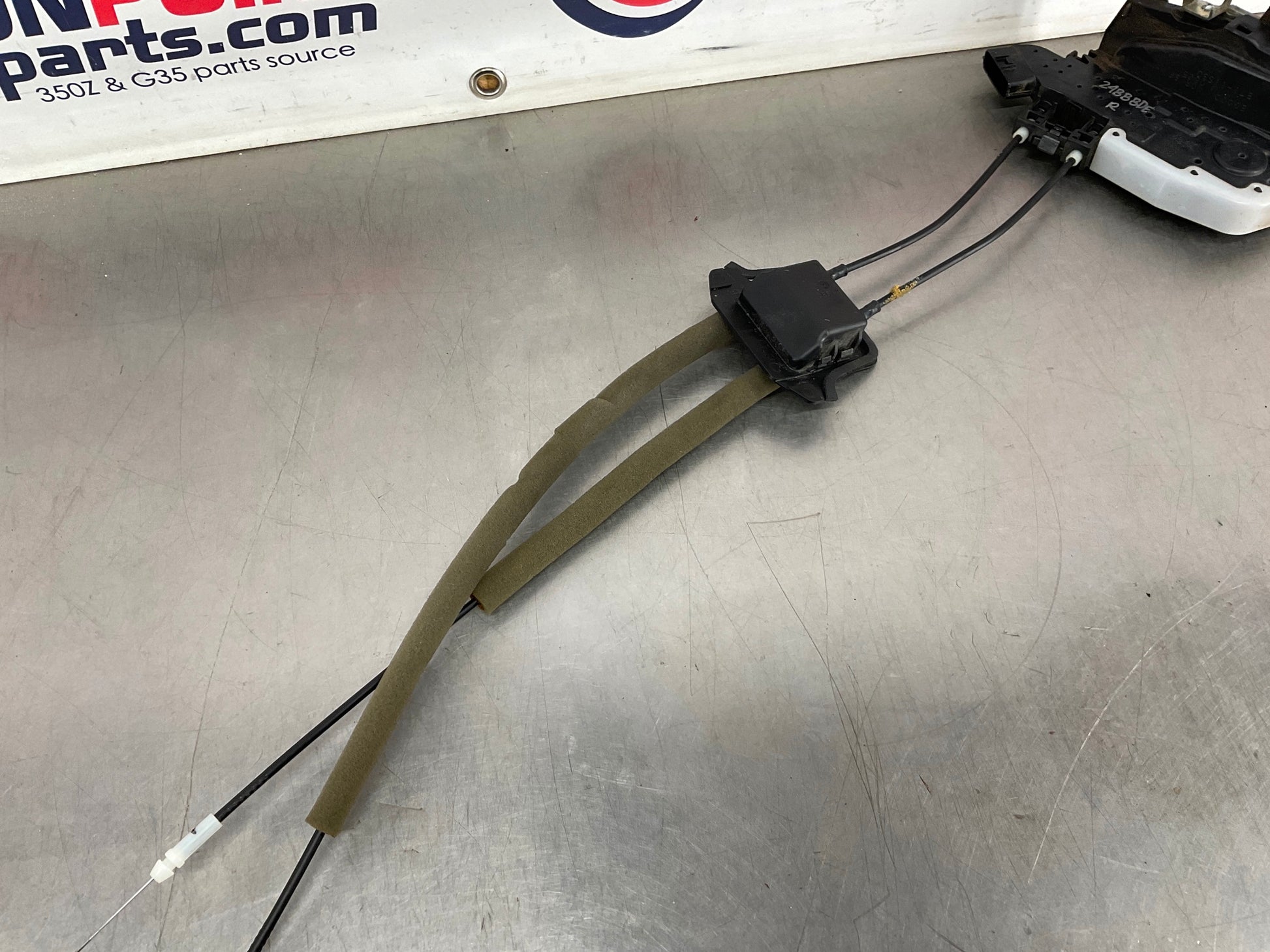 2010 Nissan 370Z Passenger Right Door Lock Actuator OEM 24BBBDE - On Point Parts Inc