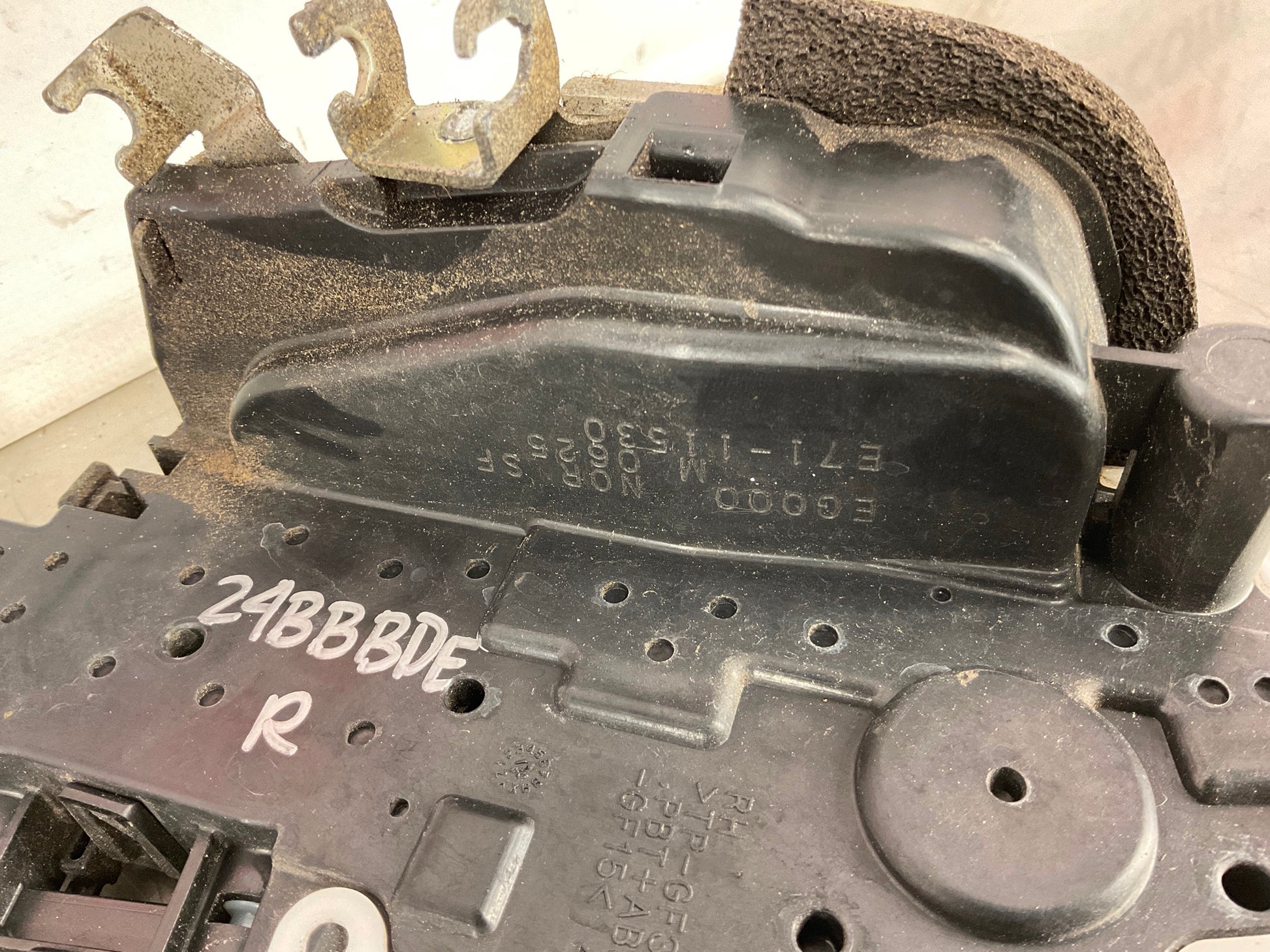 2010 Nissan 370Z Passenger Right Door Lock Actuator OEM 24BBBDE - On Point Parts Inc