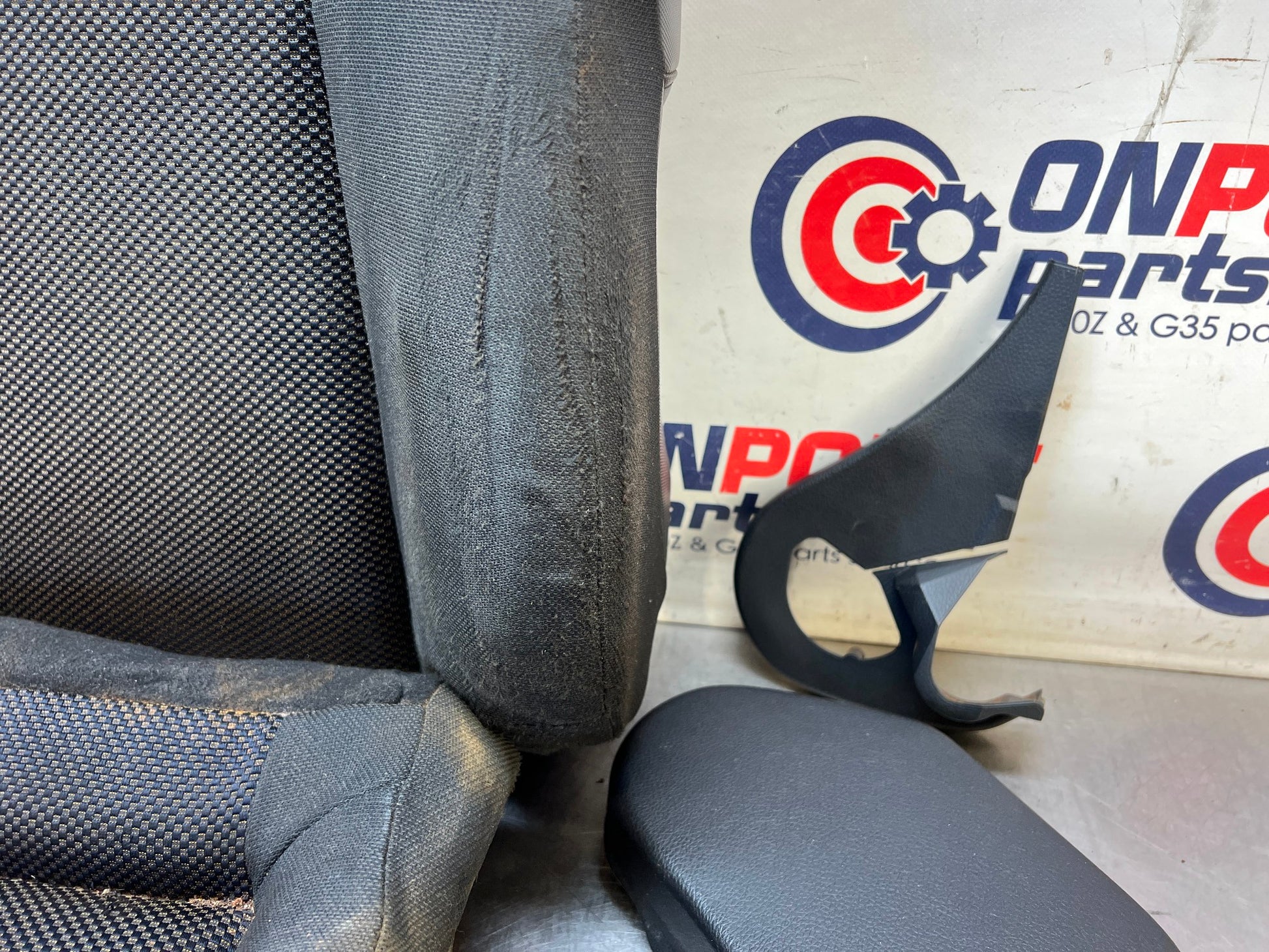 2003 Nissan 350Z Driver Left Cloth Seat Cushions Headrest and Trim OEM 24BL7D9 - On Point Parts Inc