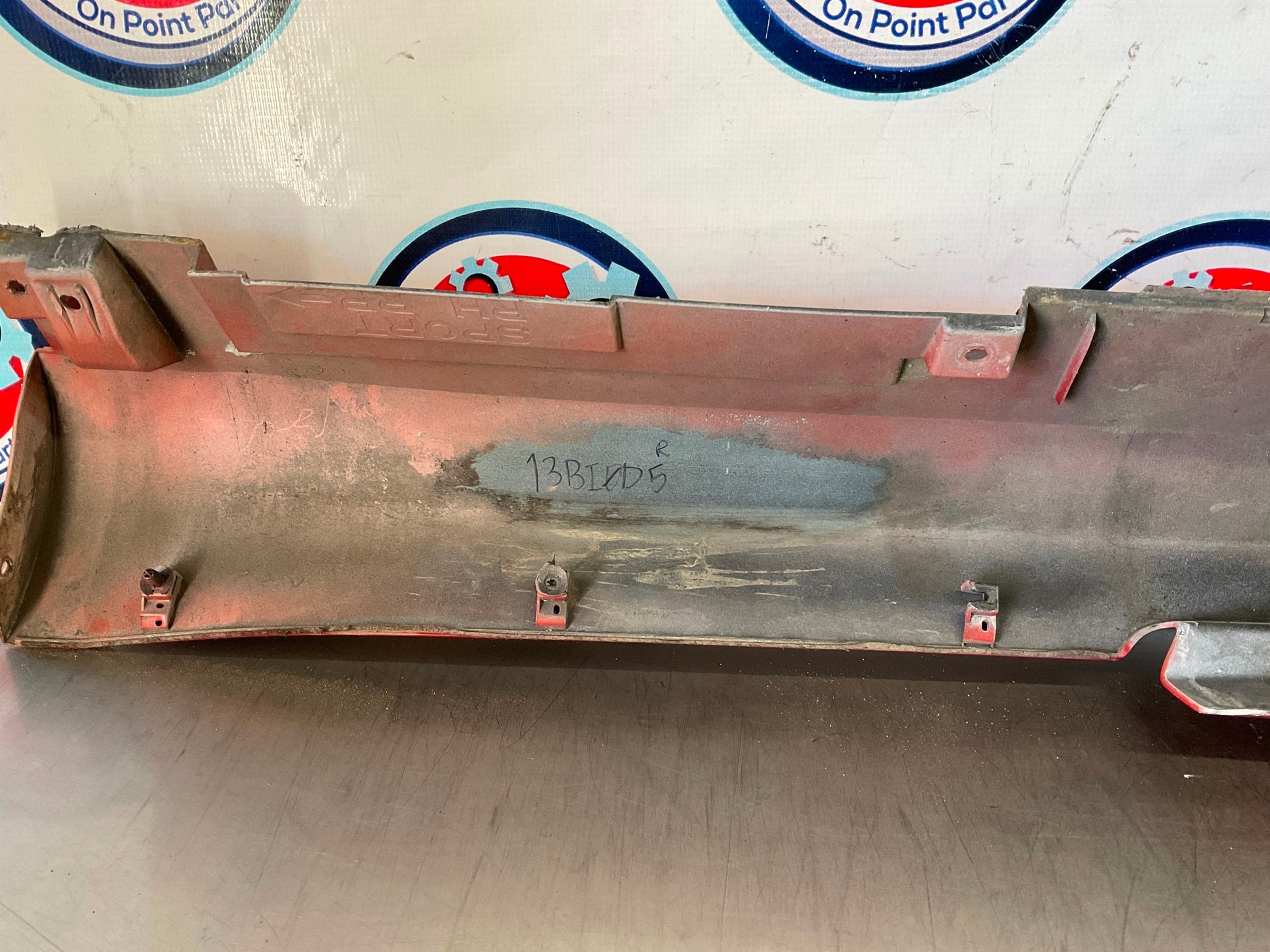 2008 Infiniti G37 Passenger Right Rocker Panel Side Skirt OEM 13BI0D5 - On Point Parts Inc