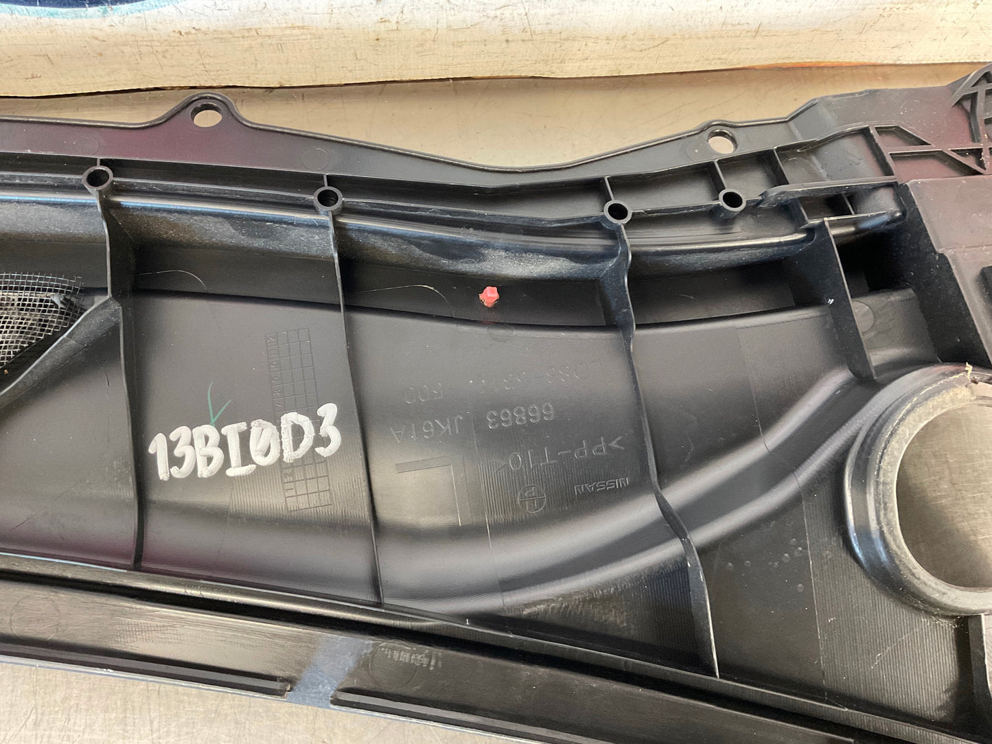 2008 Infiniti G37 Windshield Cowl Assembly OEM 13BI0D3 - On Point Parts Inc