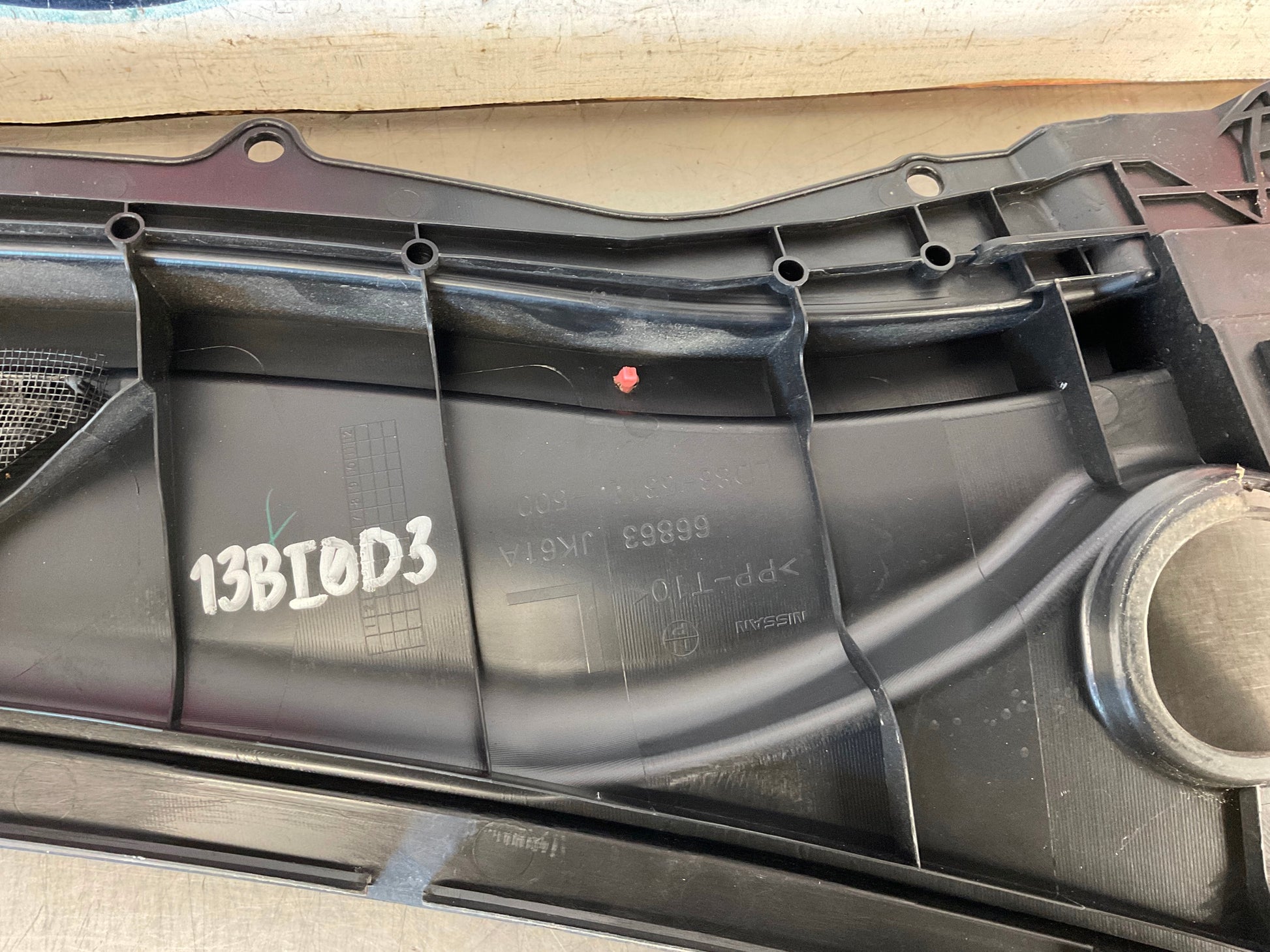 2008 Infiniti G37 Windshield Cowl Assembly OEM 13BI0D3 - On Point Parts Inc