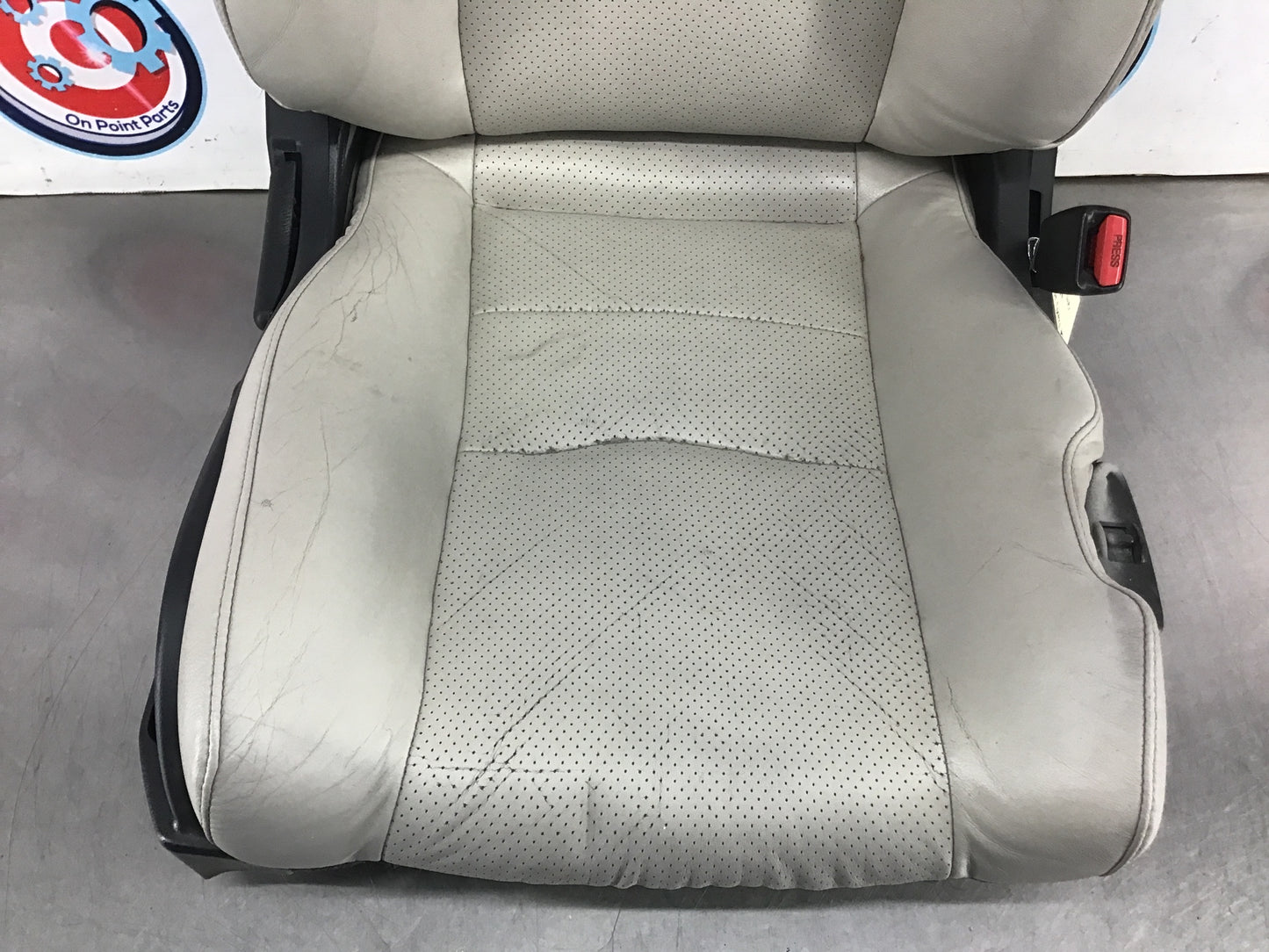 2006 Nissan 350Z Passenger Right Leather Power Seat OEM 12BEKC9 - On Point Parts Inc