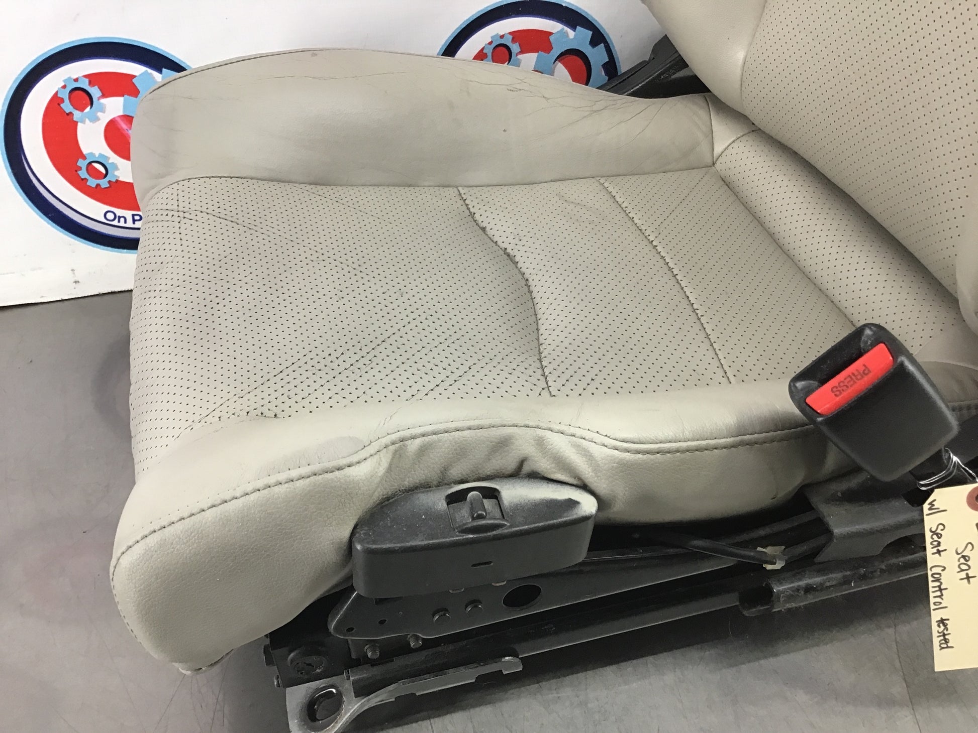 2006 Nissan 350Z Passenger Right Leather Power Seat OEM 12BEKC9 - On Point Parts Inc