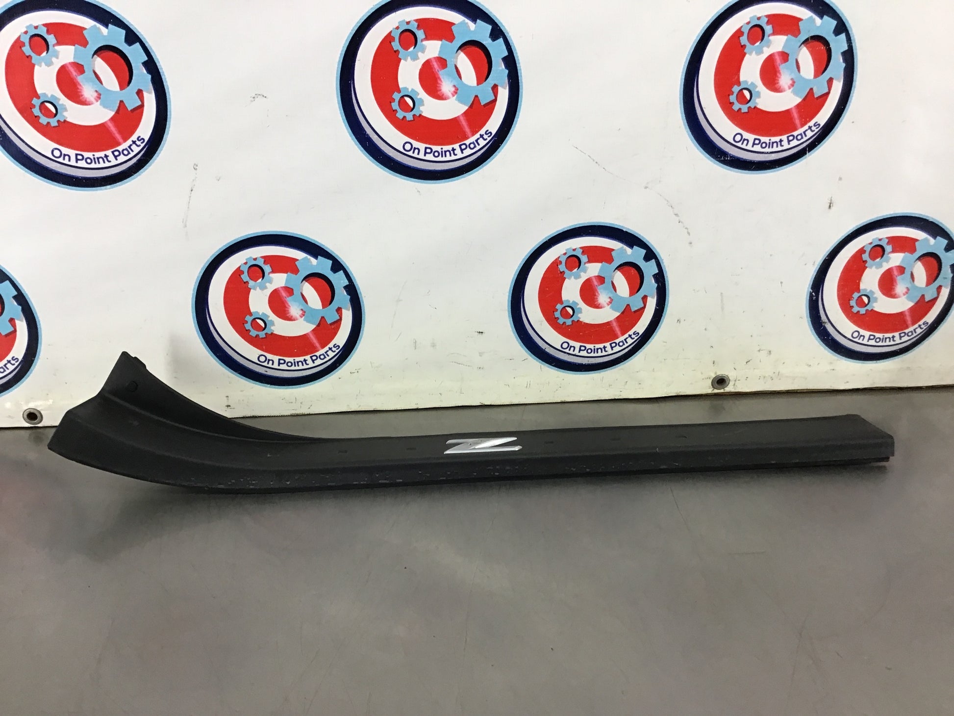 2005 Nissan 350Z Passenger Right Door Threshold Kick Plate Trim OEM 12BI7C7 - On Point Parts Inc