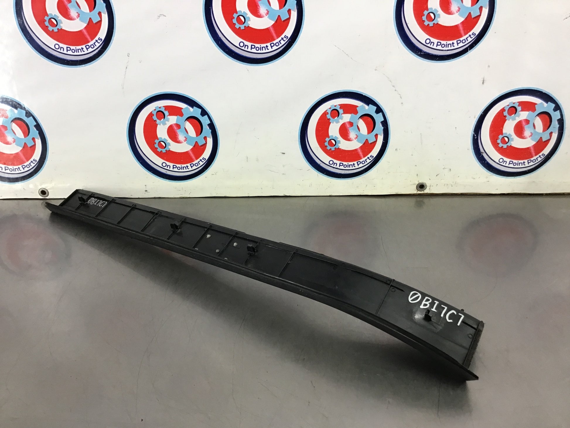 2005 Nissan 350Z Passenger Right Door Threshold Kick Plate Trim OEM 12BI7C7 - On Point Parts Inc