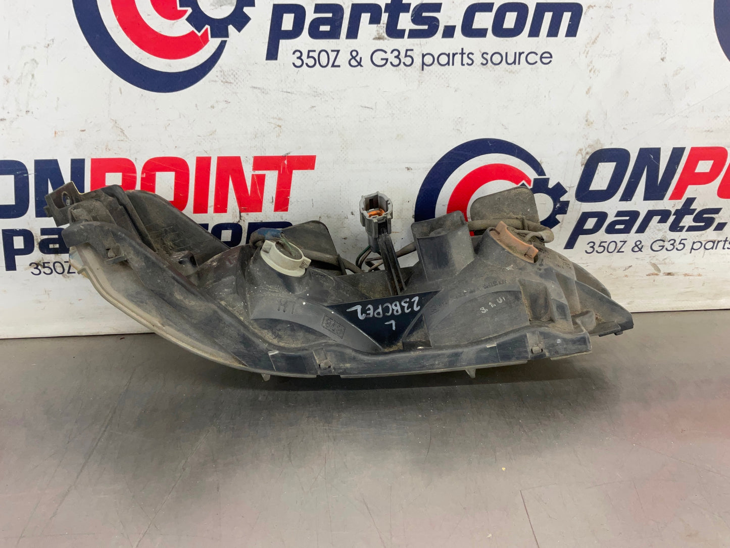 2003 Nissan 350Z Driver Left Rear Bumper Turn Signal OEM 23BCPE2 - On Point Parts Inc