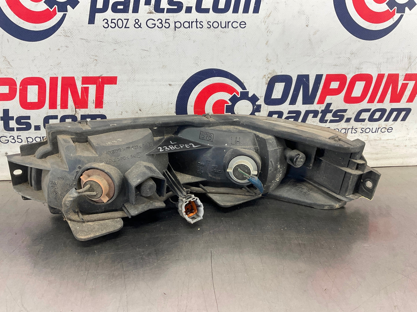 2003 Nissan 350Z Driver Left Rear Bumper Turn Signal OEM 23BCPE2 - On Point Parts Inc